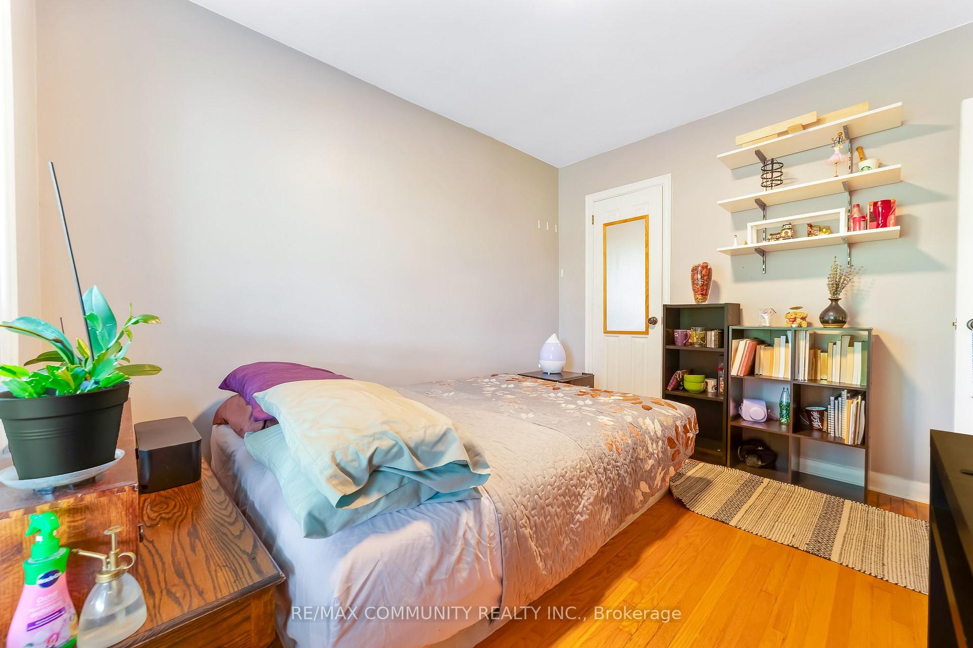 Photo 21 of 764 Brimley Road, Scarborough, Bendale — HOMEH