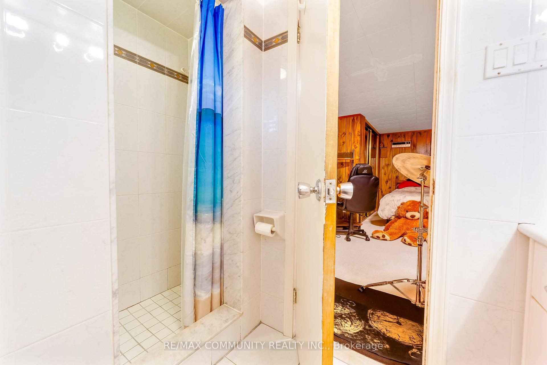 Photo 34 of 764 Brimley Road, Scarborough, Bendale — HOMEH