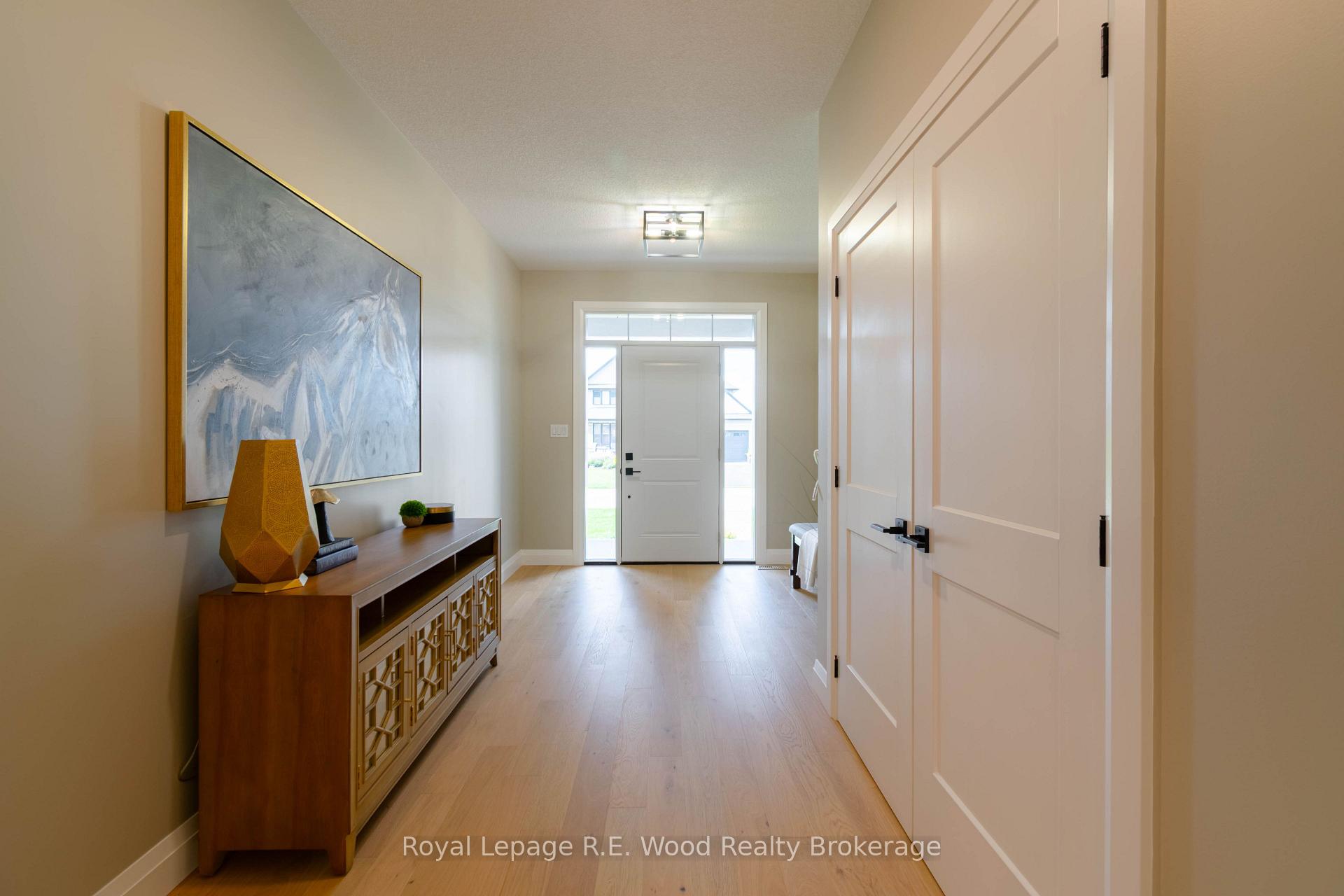 Photo 12 of 49 Sunview Drive, Norwich, Norwich Town — HOMEH