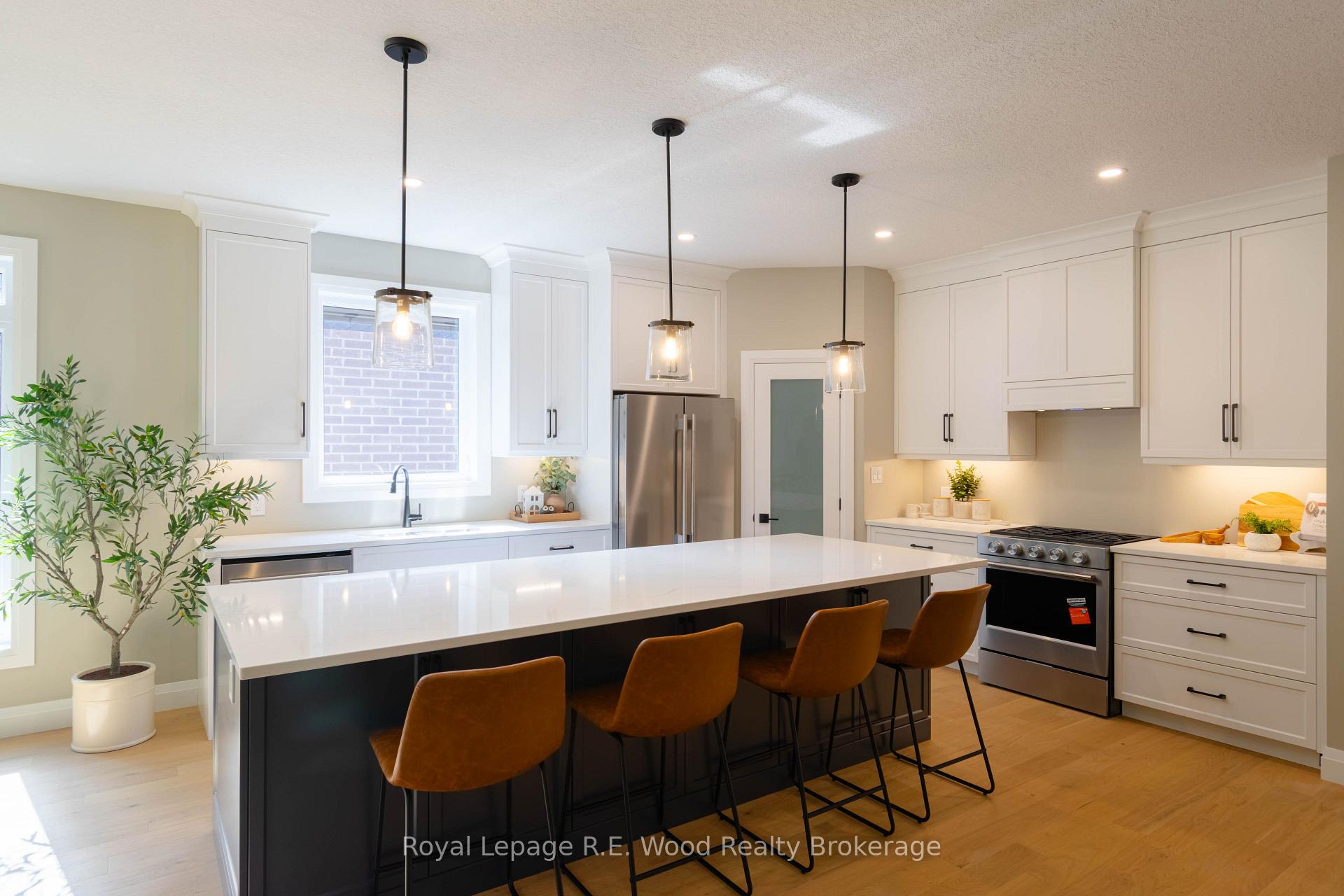 Photo 15 of 49 Sunview Drive, Norwich, Norwich Town — HOMEH