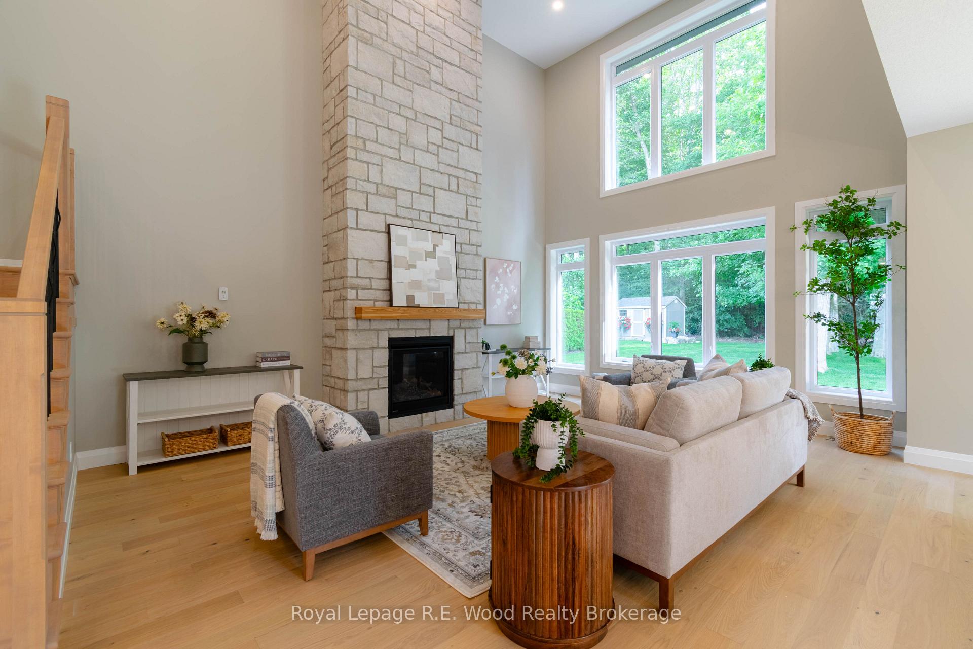 Photo 11 of 49 Sunview Drive, Norwich, Norwich Town — HOMEH