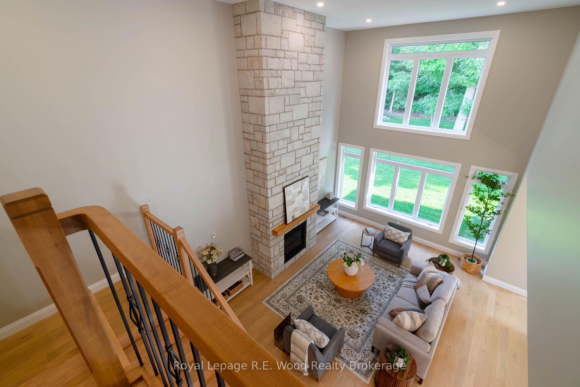 Photo 23 of 49 Sunview Drive, Norwich, Norwich Town — HOMEH