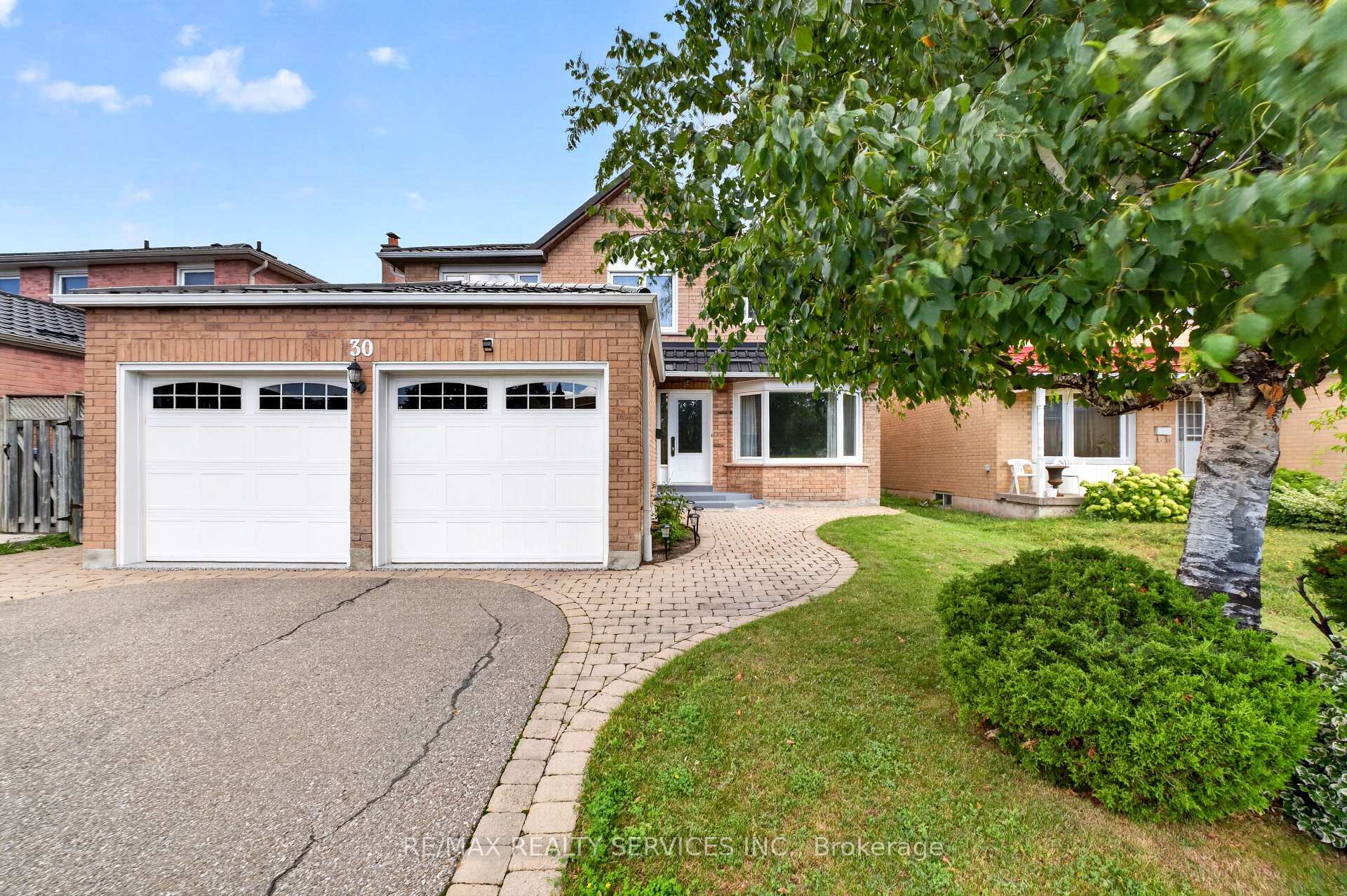 Photo 4 of 30 Nasmith Street, Brampton, Westgate — HOMEH