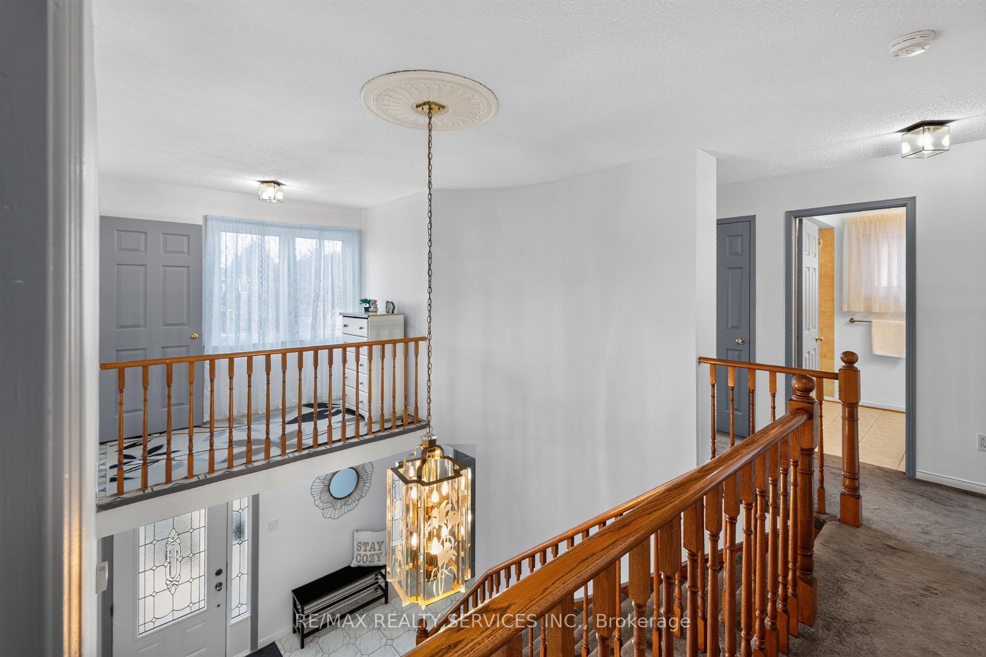 Photo 20 of 30 Nasmith Street, Brampton, Westgate — HOMEH
