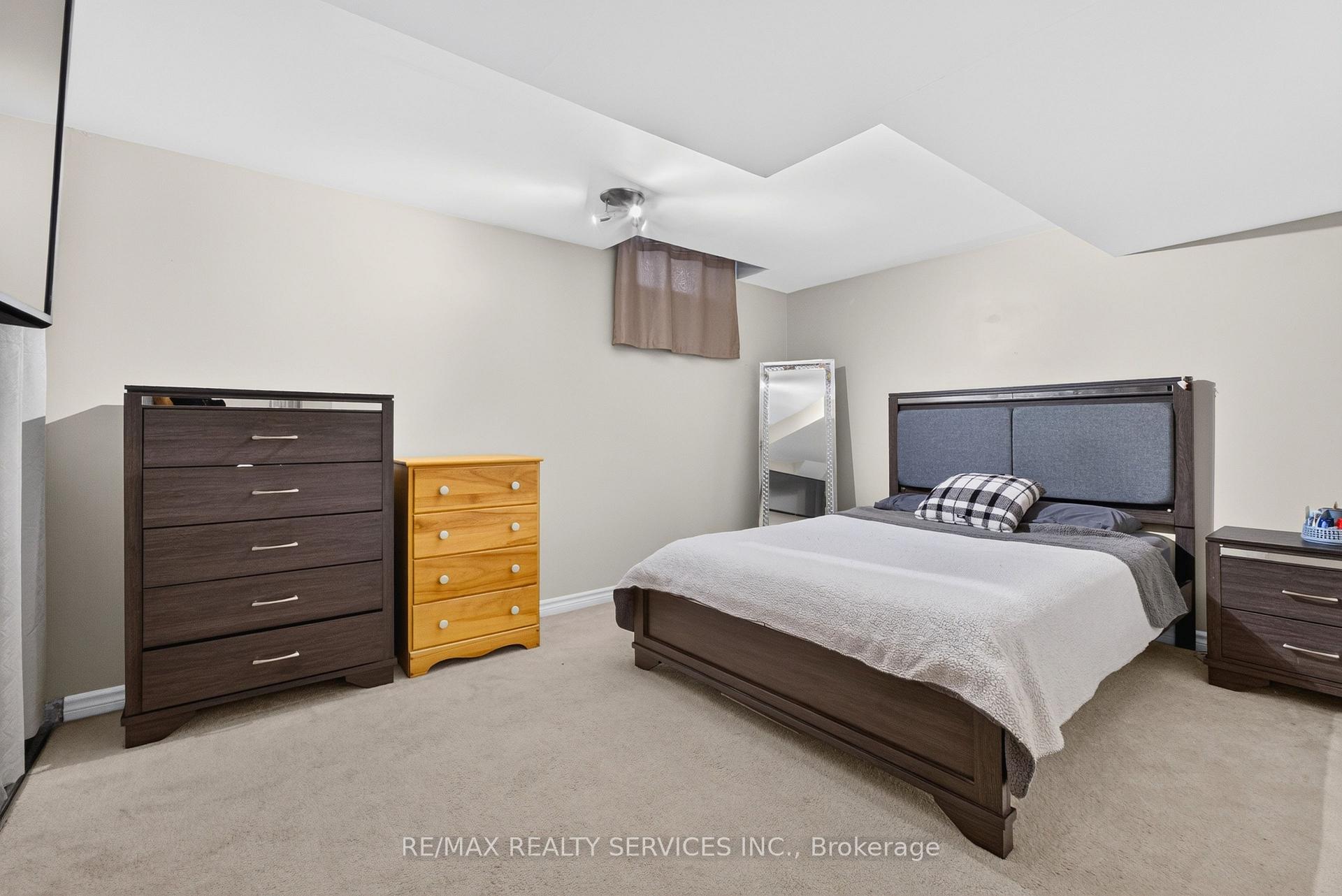 Photo 28 of 30 Nasmith Street, Brampton, Westgate — HOMEH