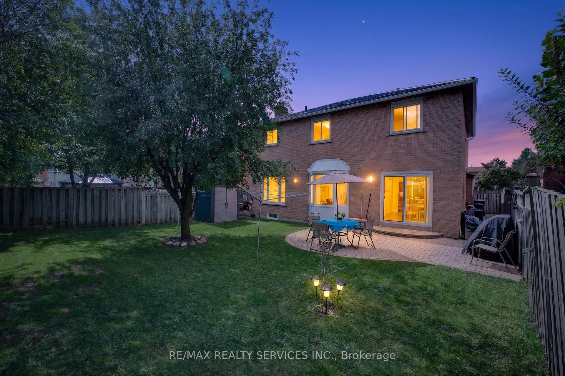 Photo 43 of 30 Nasmith Street, Brampton, Westgate — HOMEH