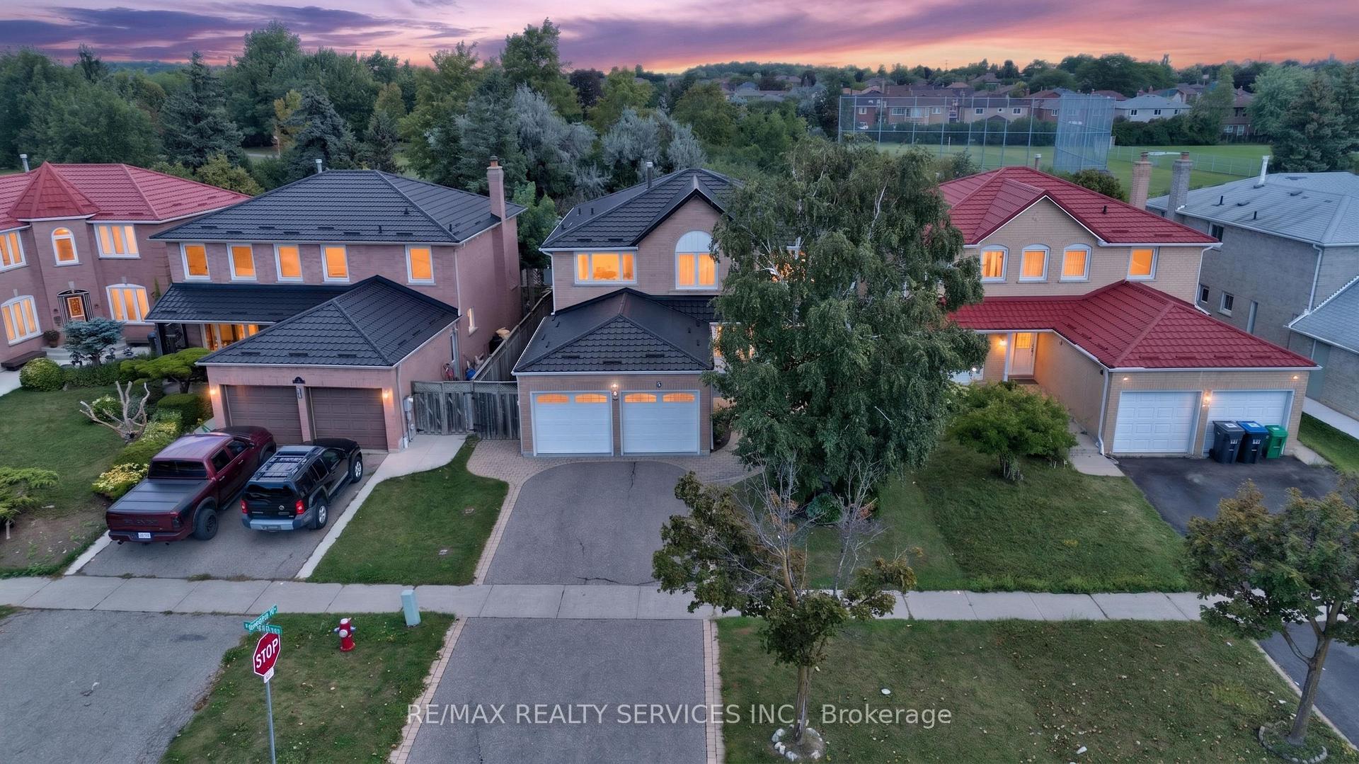 Photo 48 of 30 Nasmith Street, Brampton, Westgate — HOMEH
