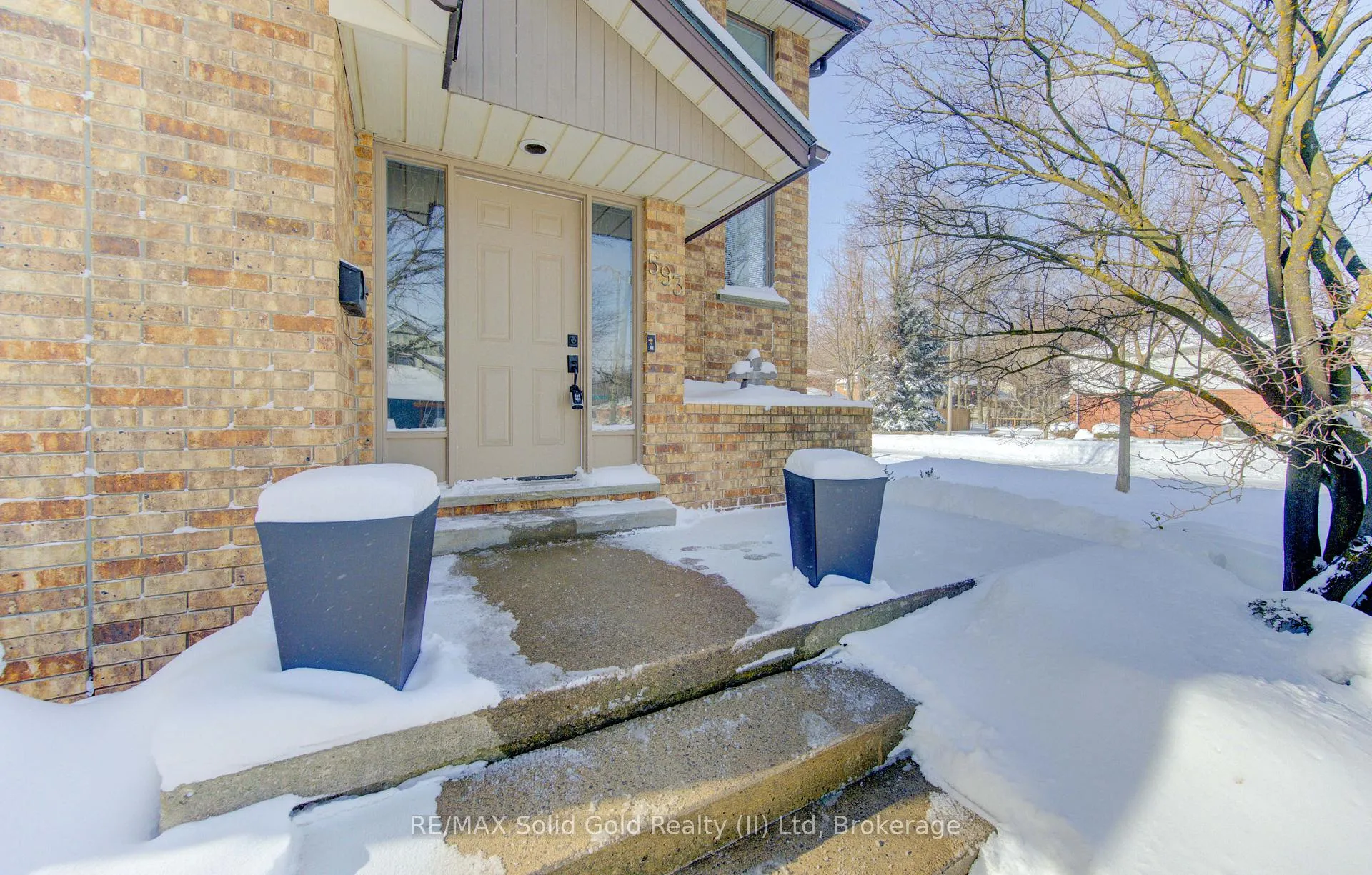 Photo 2 of 593 Guildwood Place, Waterloo — HOMEH