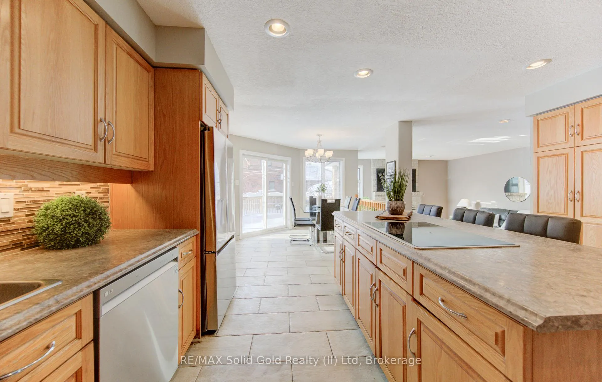 Photo 8 of 593 Guildwood Place, Waterloo — HOMEH