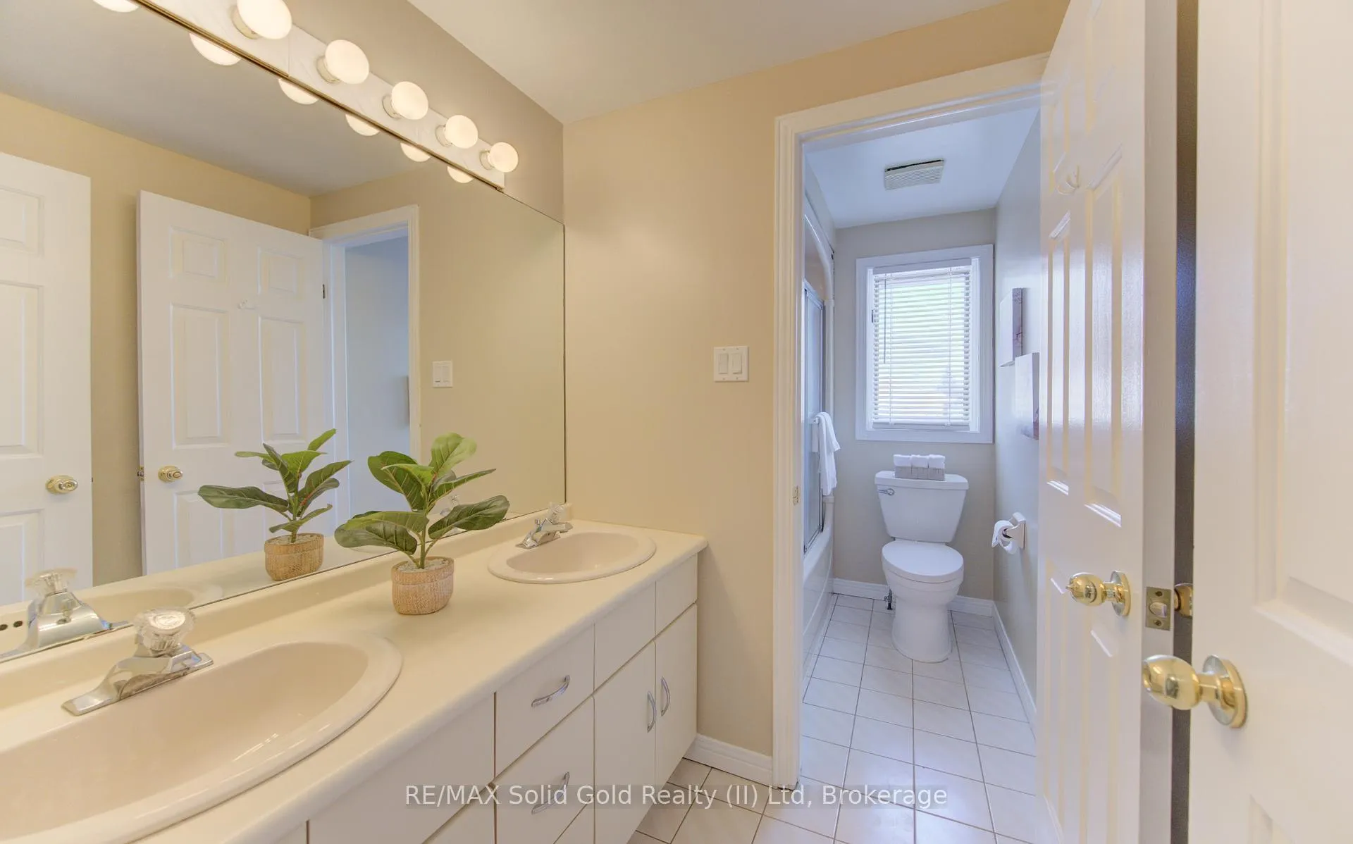 Photo 20 of 593 Guildwood Place, Waterloo — HOMEH