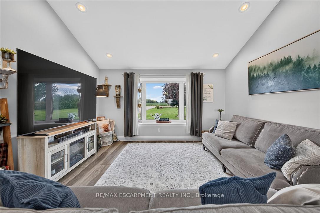 Photo 9 of 450 Concession 6 Road, Haldimand — HOMEH