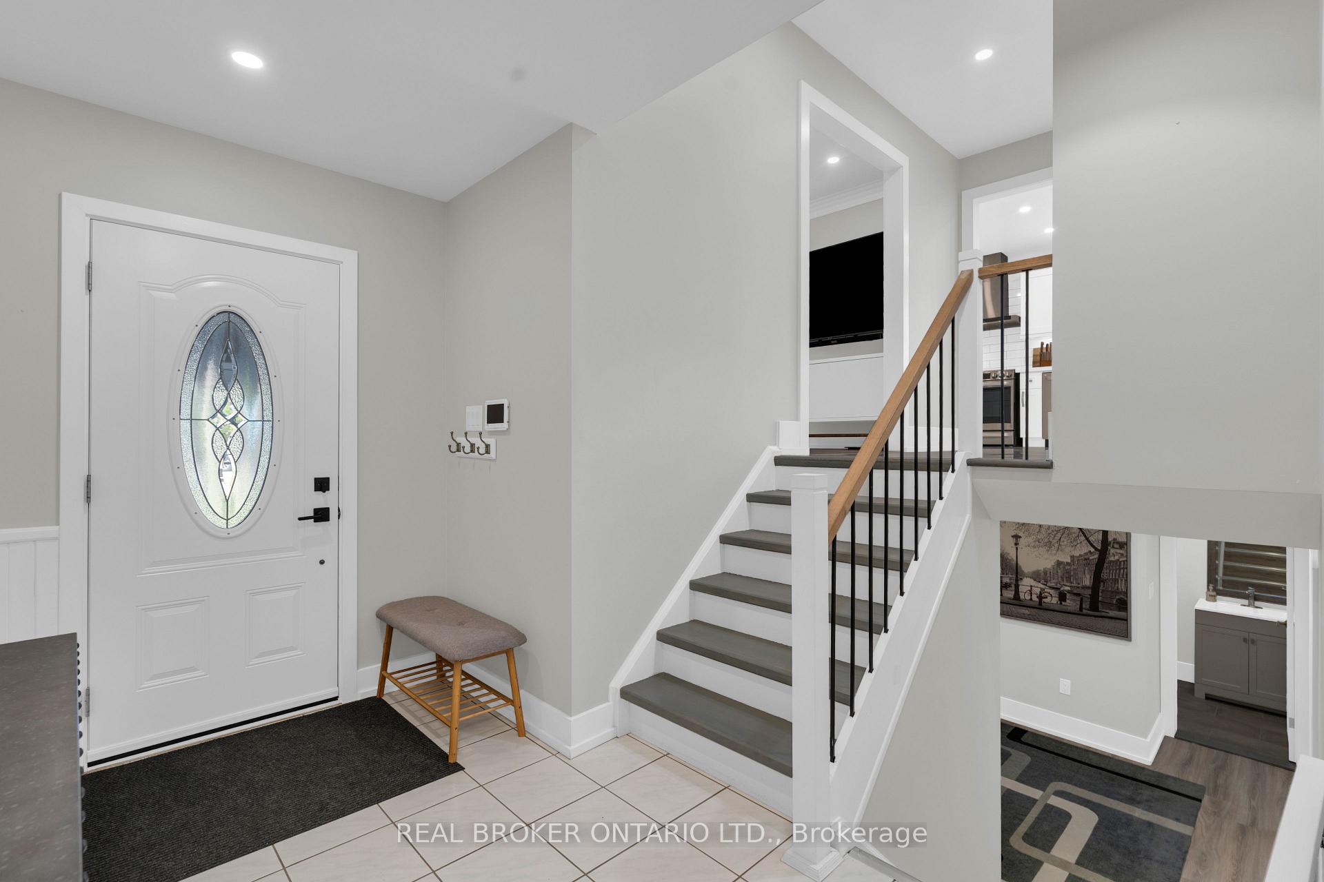 Photo 8 of 975 Sunnidale Road, Springwater, Centre Vespra — HOMEH