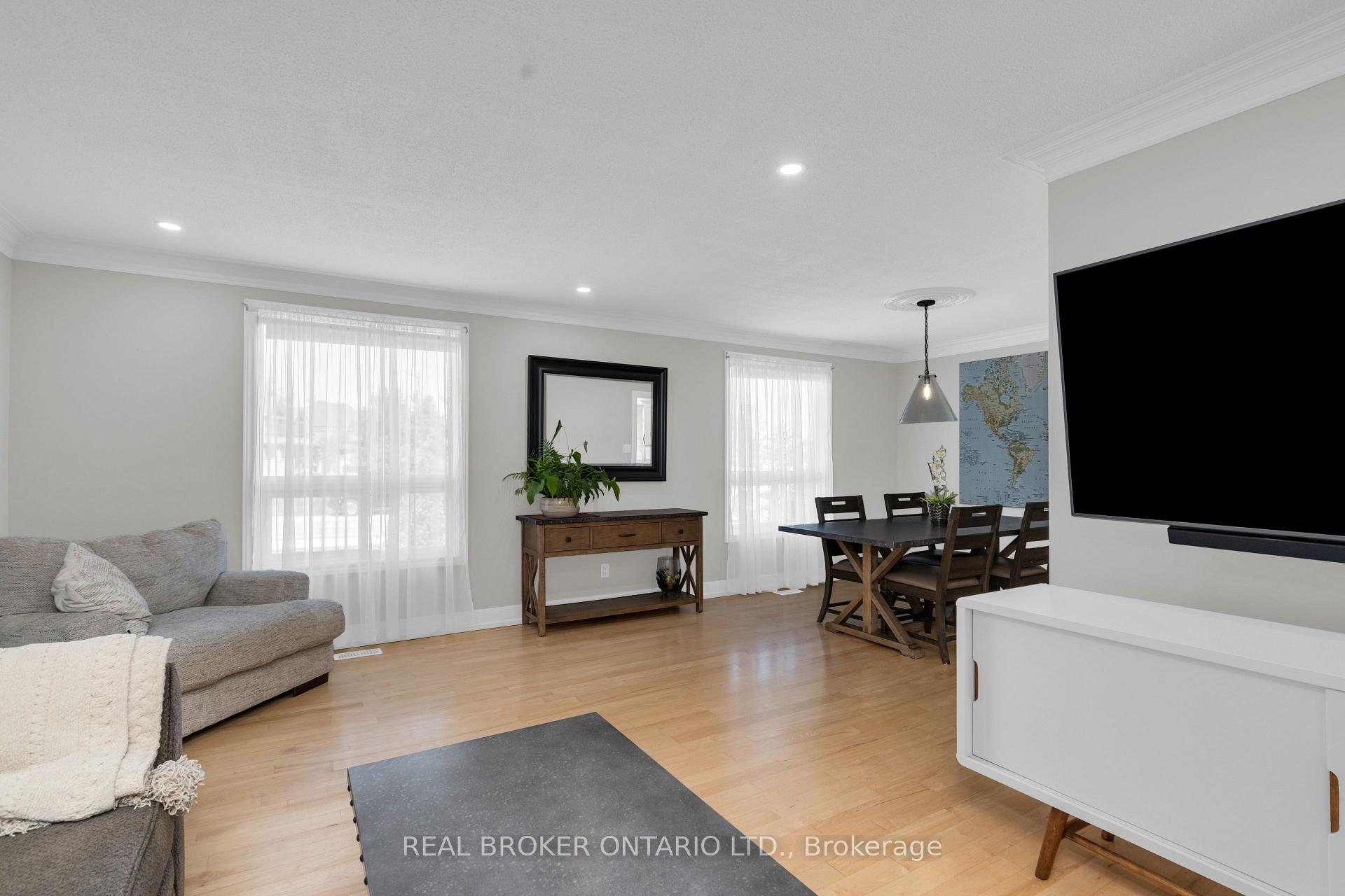 Photo 9 of 975 Sunnidale Road, Springwater, Centre Vespra — HOMEH