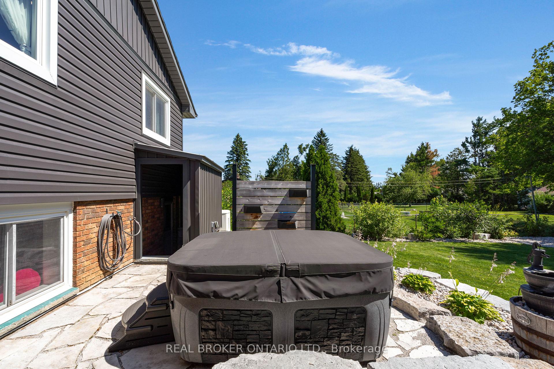 Photo 39 of 975 Sunnidale Road, Springwater, Centre Vespra — HOMEH
