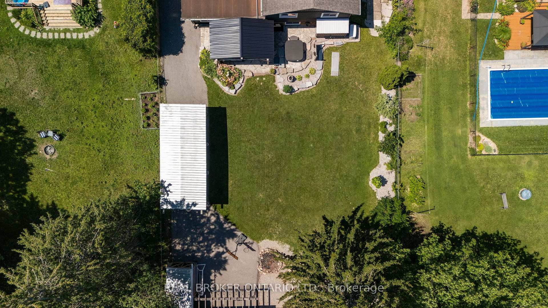 Photo 45 of 975 Sunnidale Road, Springwater, Centre Vespra — HOMEH