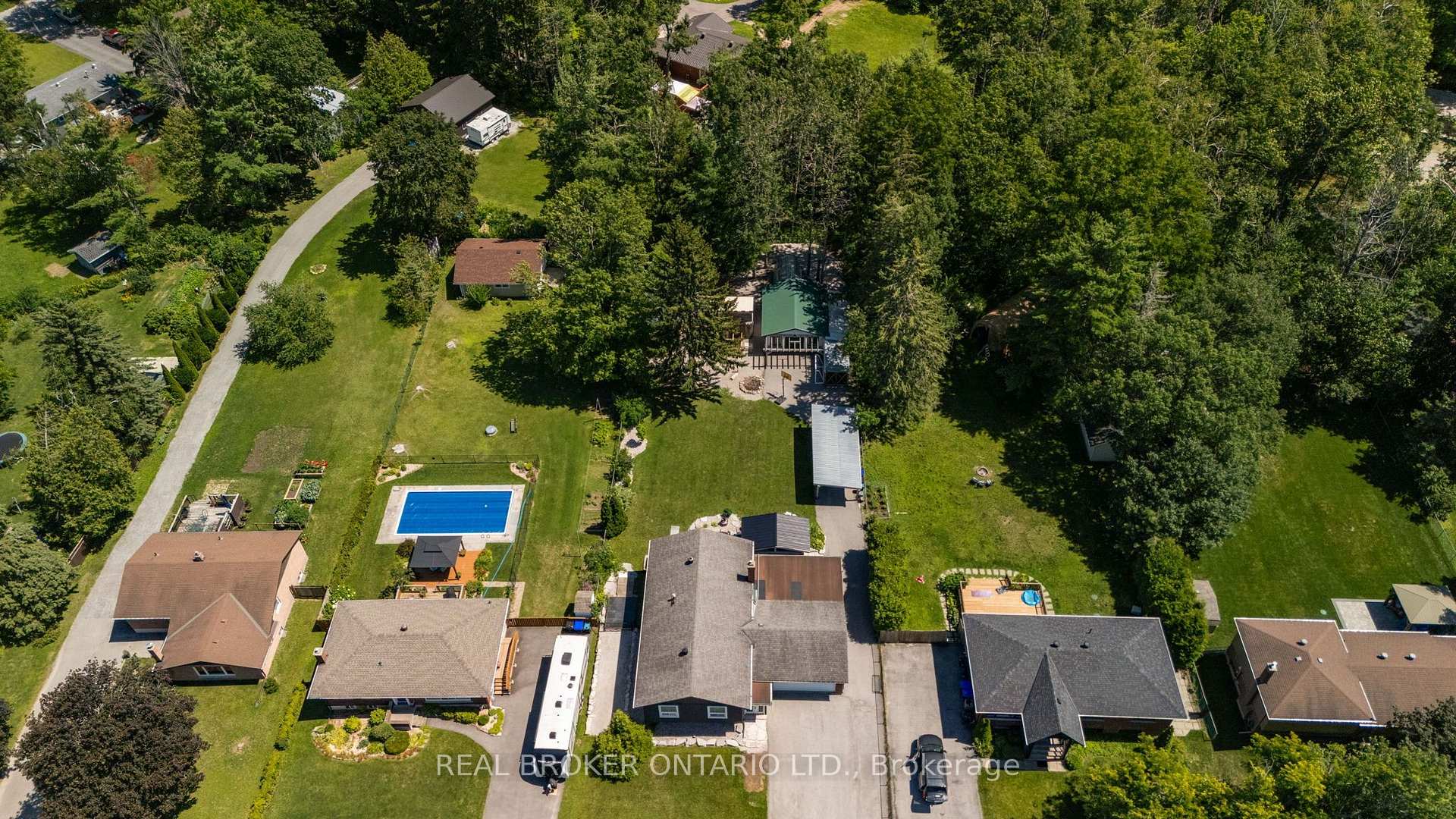 Photo 46 of 975 Sunnidale Road, Springwater, Centre Vespra — HOMEH
