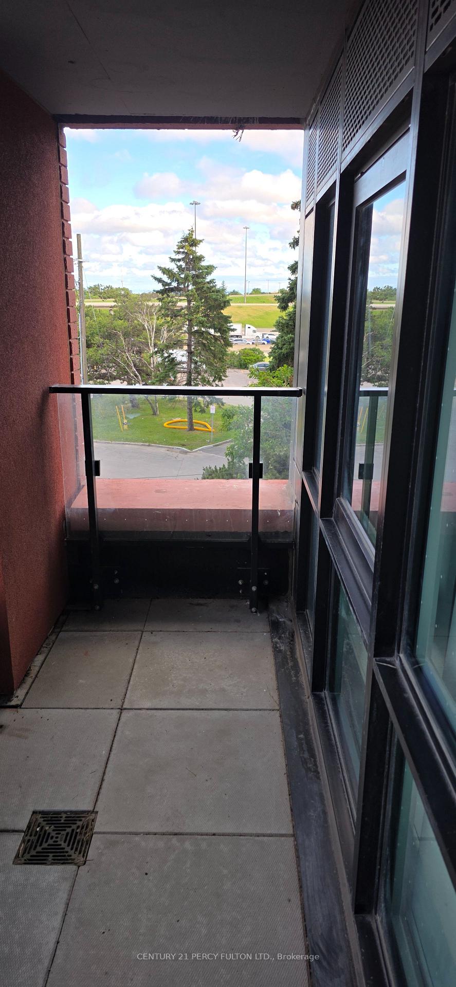 Photo 12 of Unit 309, 8 Tippett Road, North York, Clanton Park — HOMEH