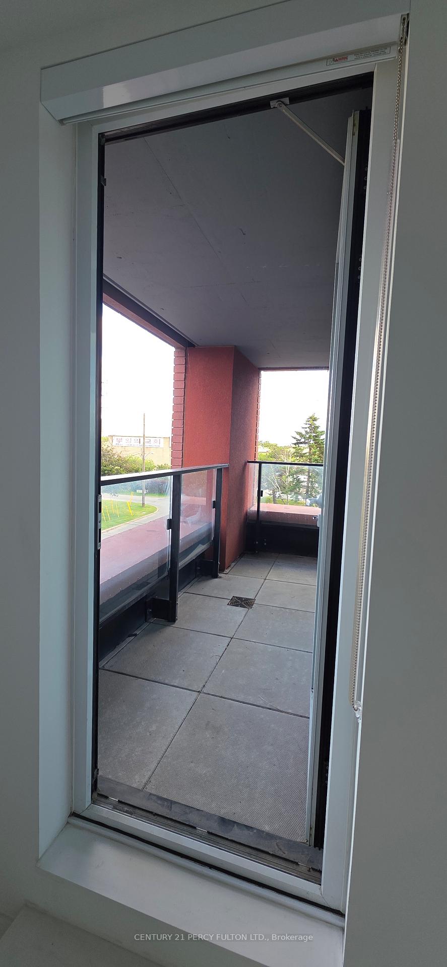 Photo 17 of Unit 309, 8 Tippett Road, North York, Clanton Park — HOMEH