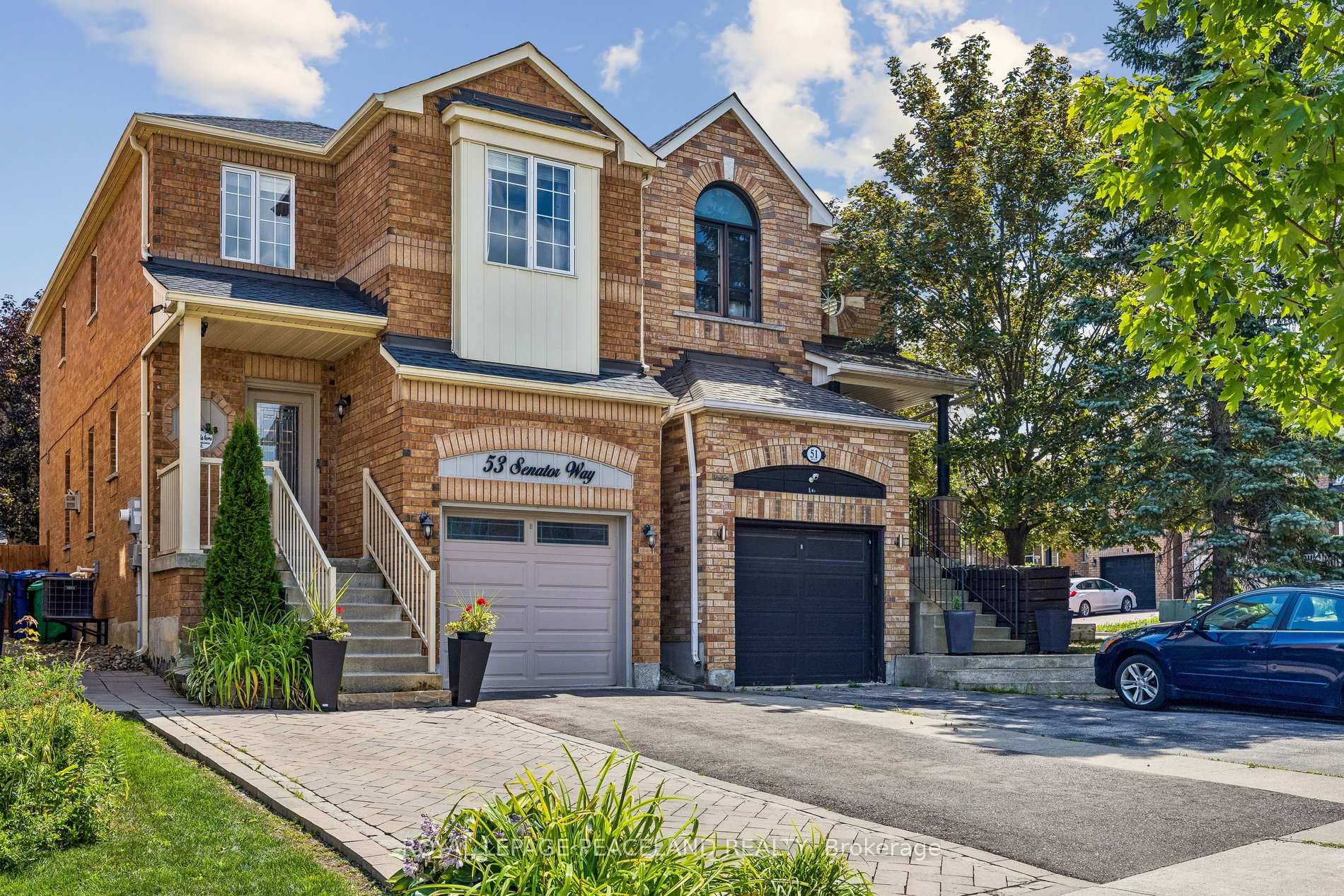 Photo 2 of 53 Senator Way, Caledon, Bolton North — HOMEH