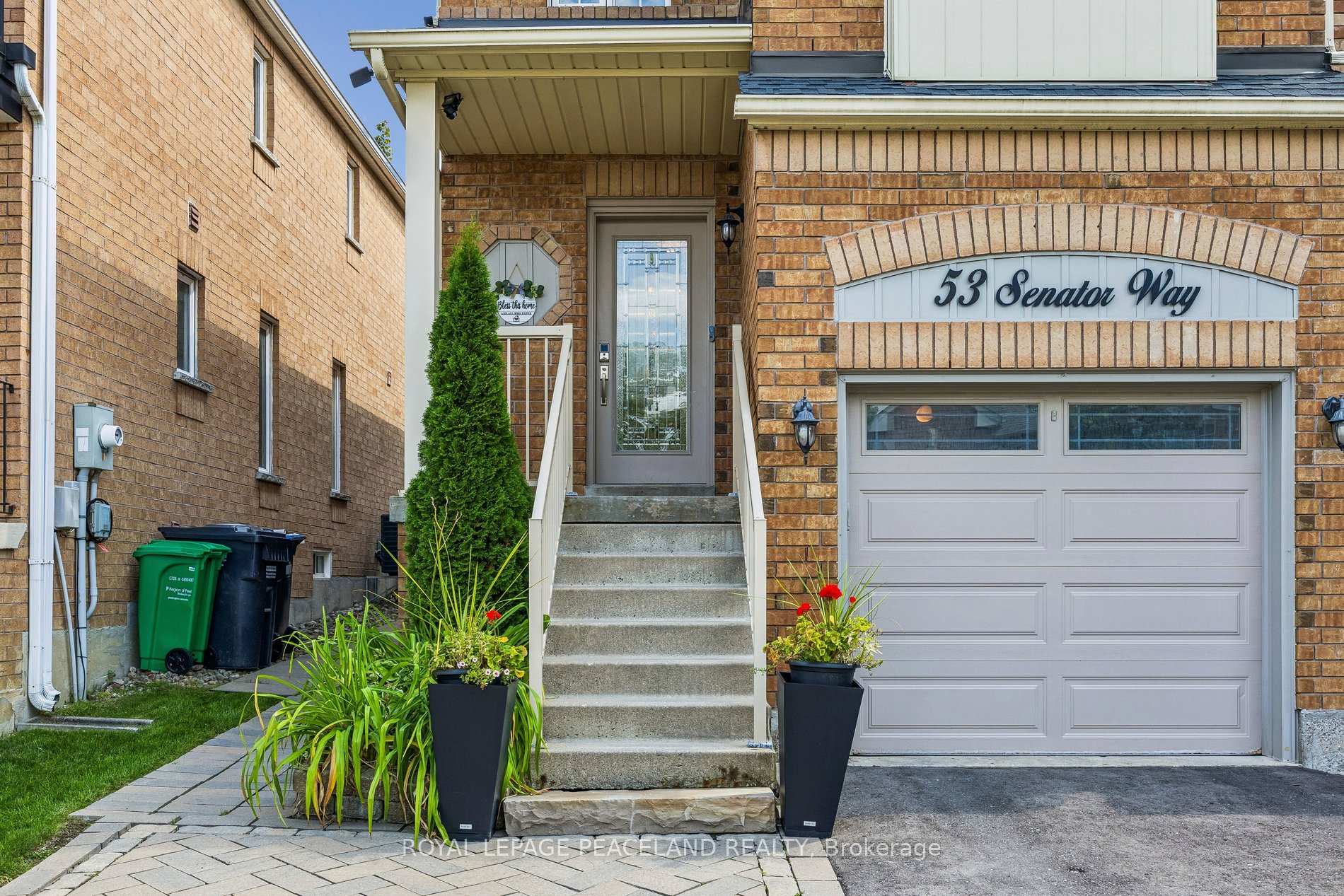 Photo 4 of 53 Senator Way, Caledon, Bolton North — HOMEH