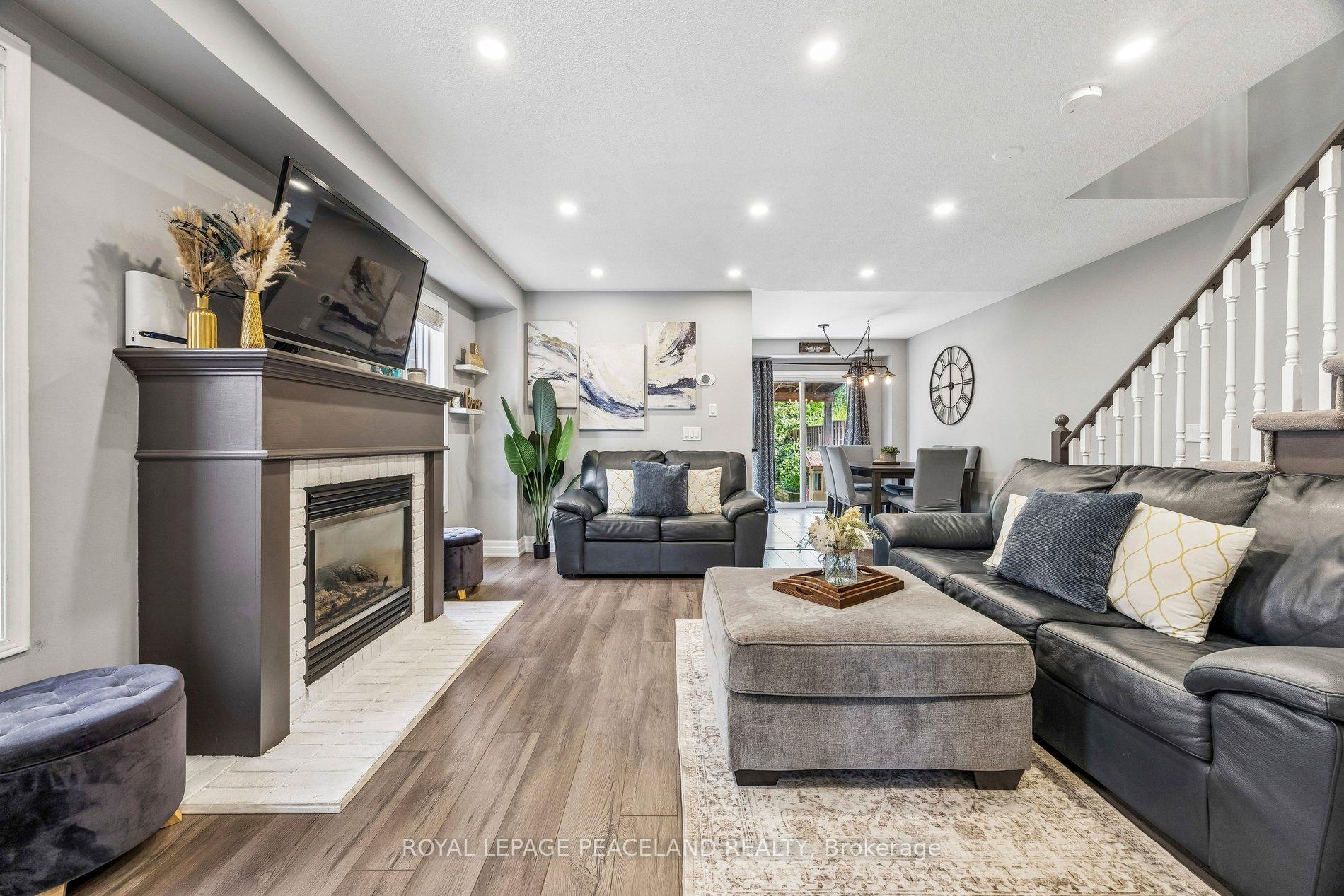Photo 9 of 53 Senator Way, Caledon, Bolton North — HOMEH