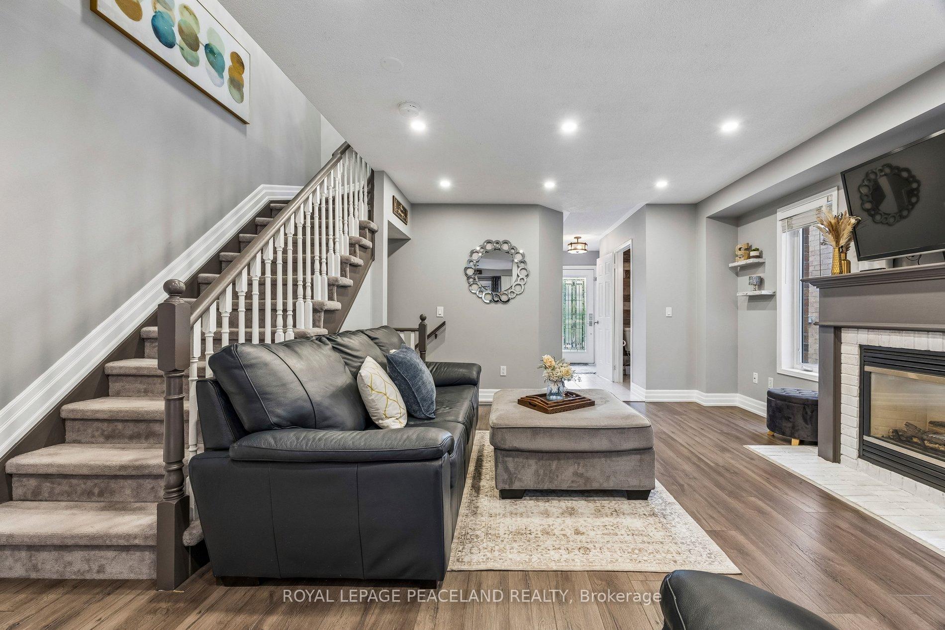 Photo 14 of 53 Senator Way, Caledon, Bolton North — HOMEH