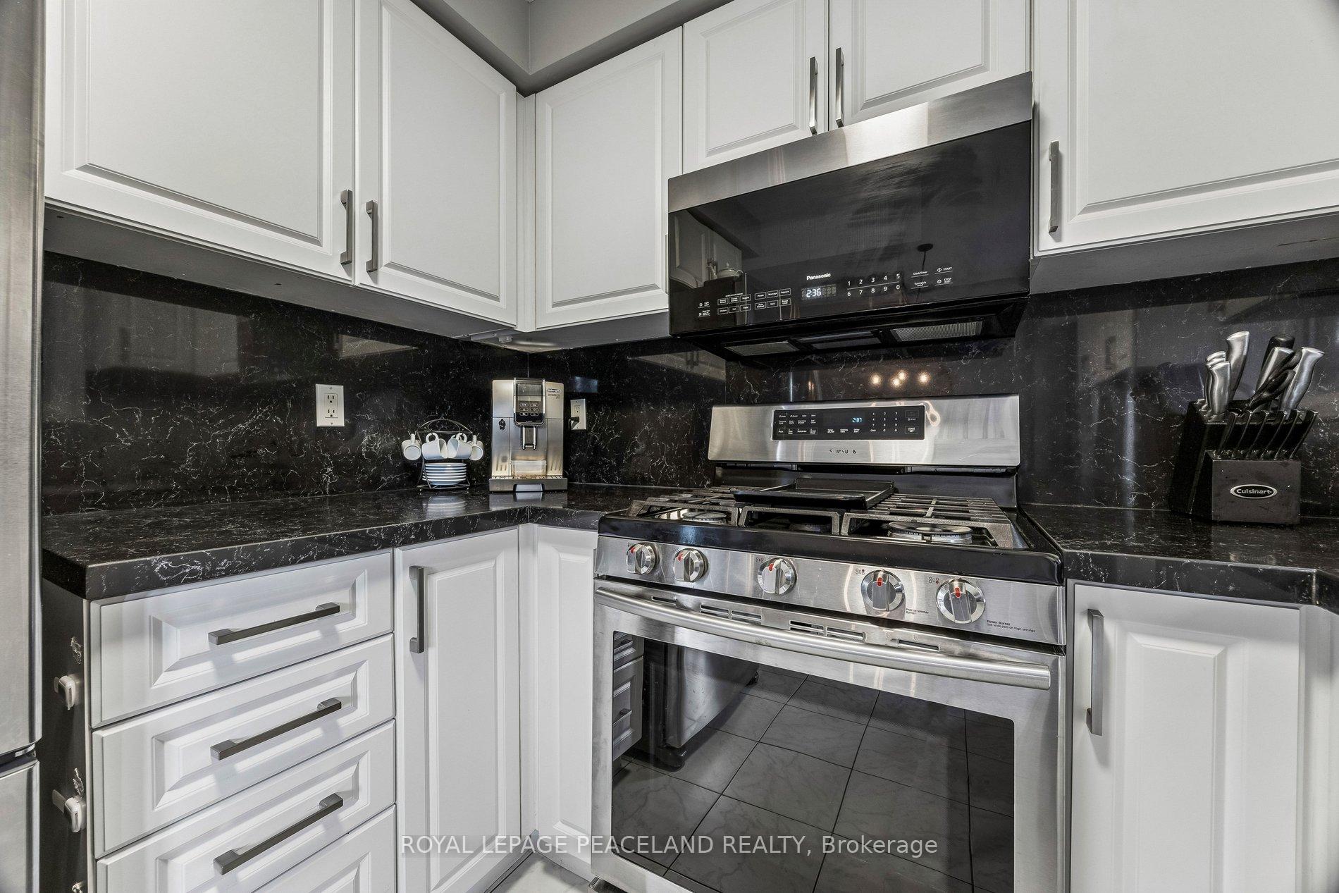 Photo 21 of 53 Senator Way, Caledon, Bolton North — HOMEH