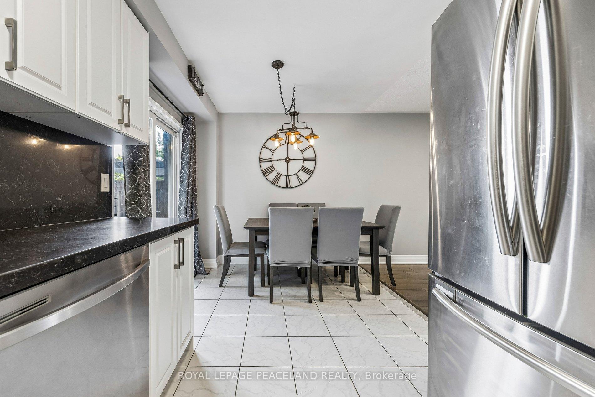 Photo 22 of 53 Senator Way, Caledon, Bolton North — HOMEH