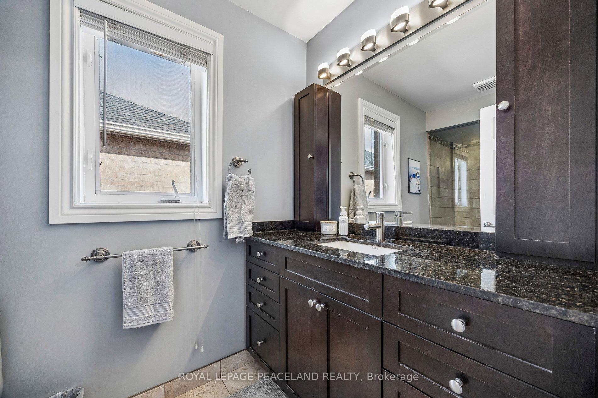 Photo 30 of 53 Senator Way, Caledon, Bolton North — HOMEH