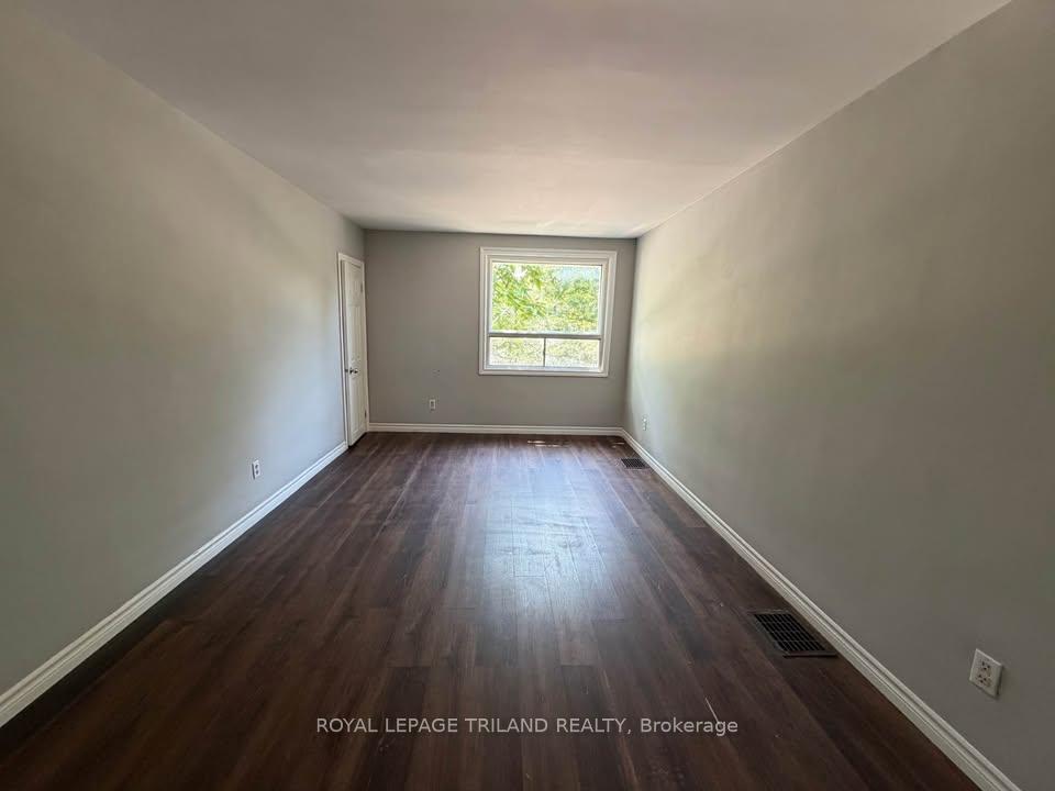 Photo 2 of Unit B, 202 Colborne Street, London, East K — HOMEH
