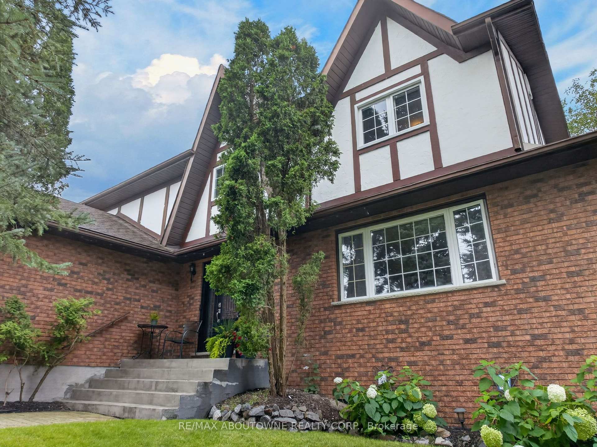 Photo 9 of 2023 Latimer Crescent, Greater Sudbury, Sudbury — HOMEH