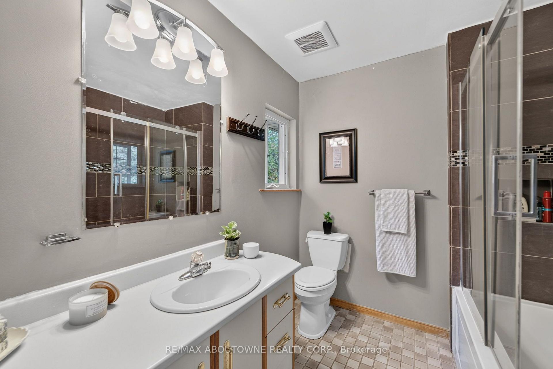 Photo 43 of 2023 Latimer Crescent, Greater Sudbury, Sudbury — HOMEH