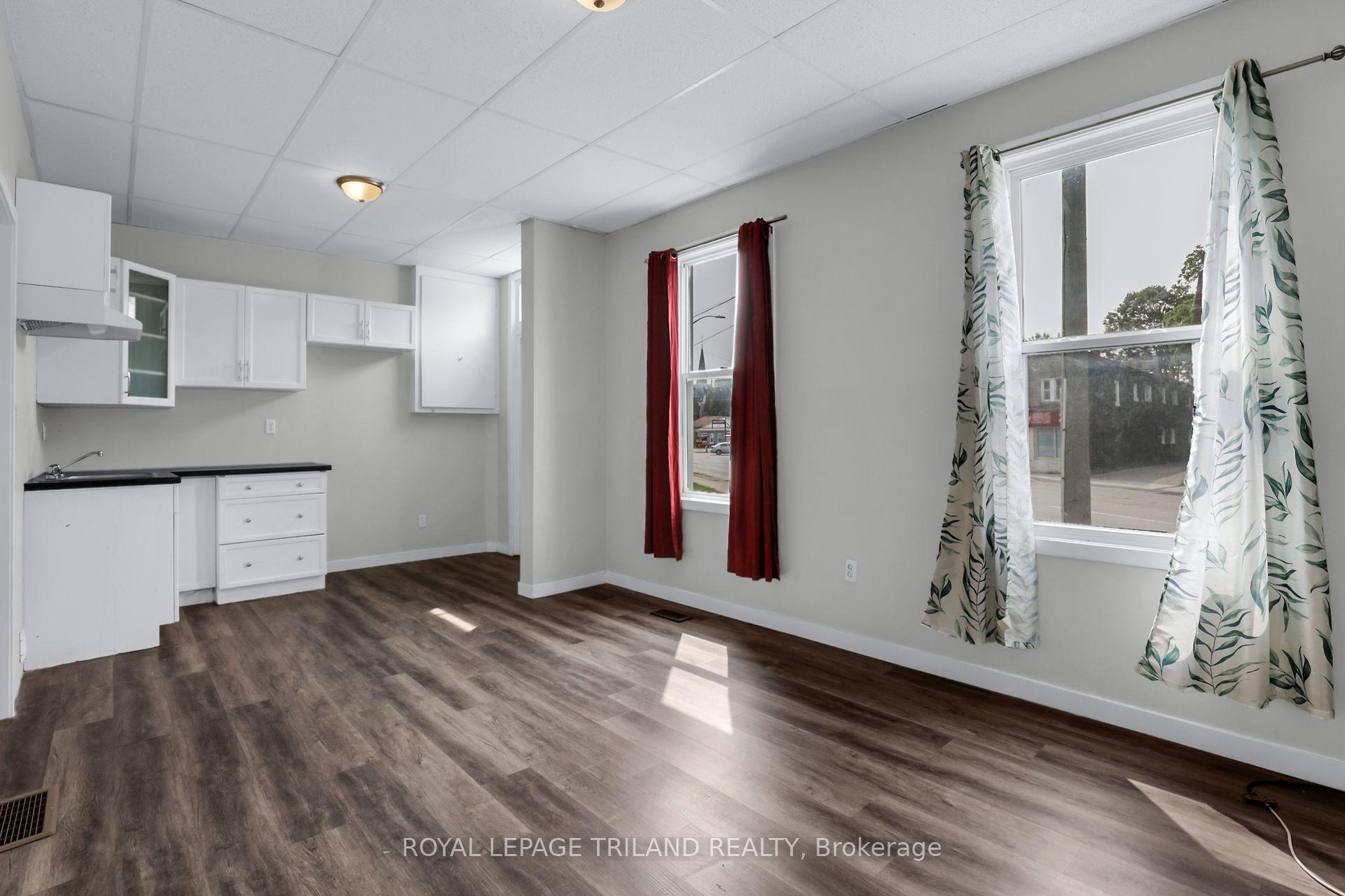 Photo 2 of Unit 1, 218 Hamilton Road, London, East L — HOMEH