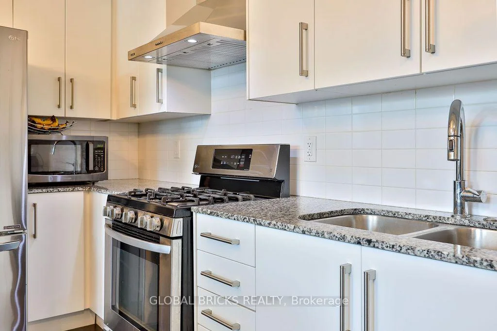 Photo 9 of Unit #38, 1870 Altona Road, Pickering, Highbush — HOMEH