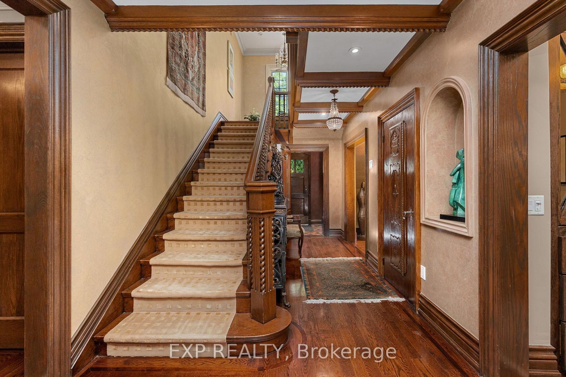 Photo 3 of 7 Ridgewood Road, Toronto, Forest Hill South — HOMEH
