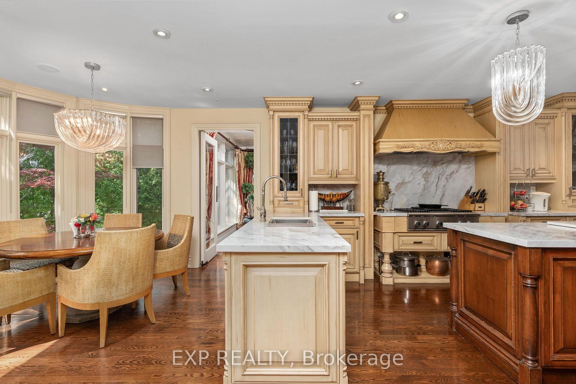 Photo 10 of 7 Ridgewood Road, Toronto, Forest Hill South — HOMEH