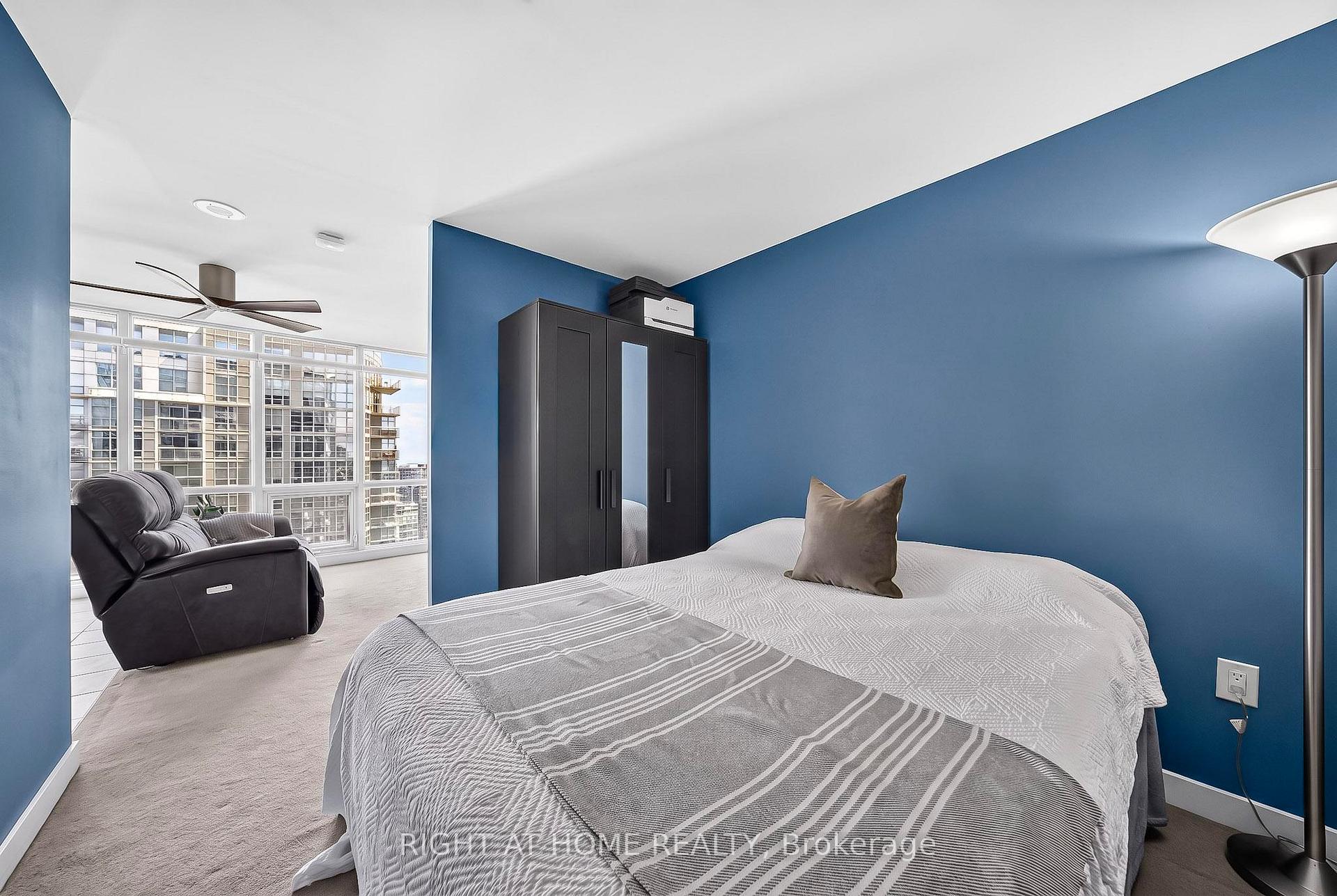 Photo 15 of Unit 5509, 11 Brunel Court, Toronto, Waterfront Communities — HOMEH