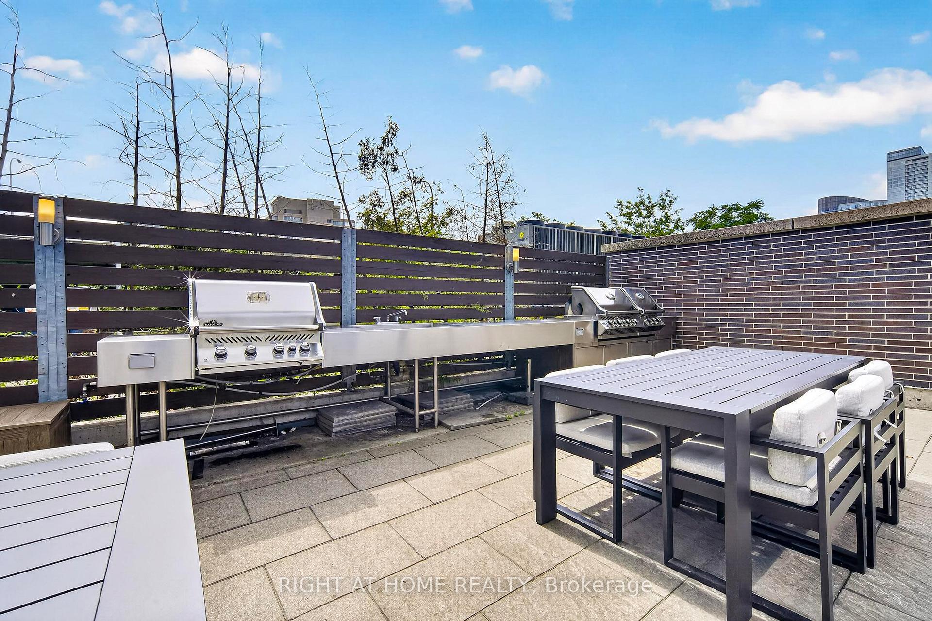 Photo 28 of Unit 5509, 11 Brunel Court, Toronto, Waterfront Communities — HOMEH