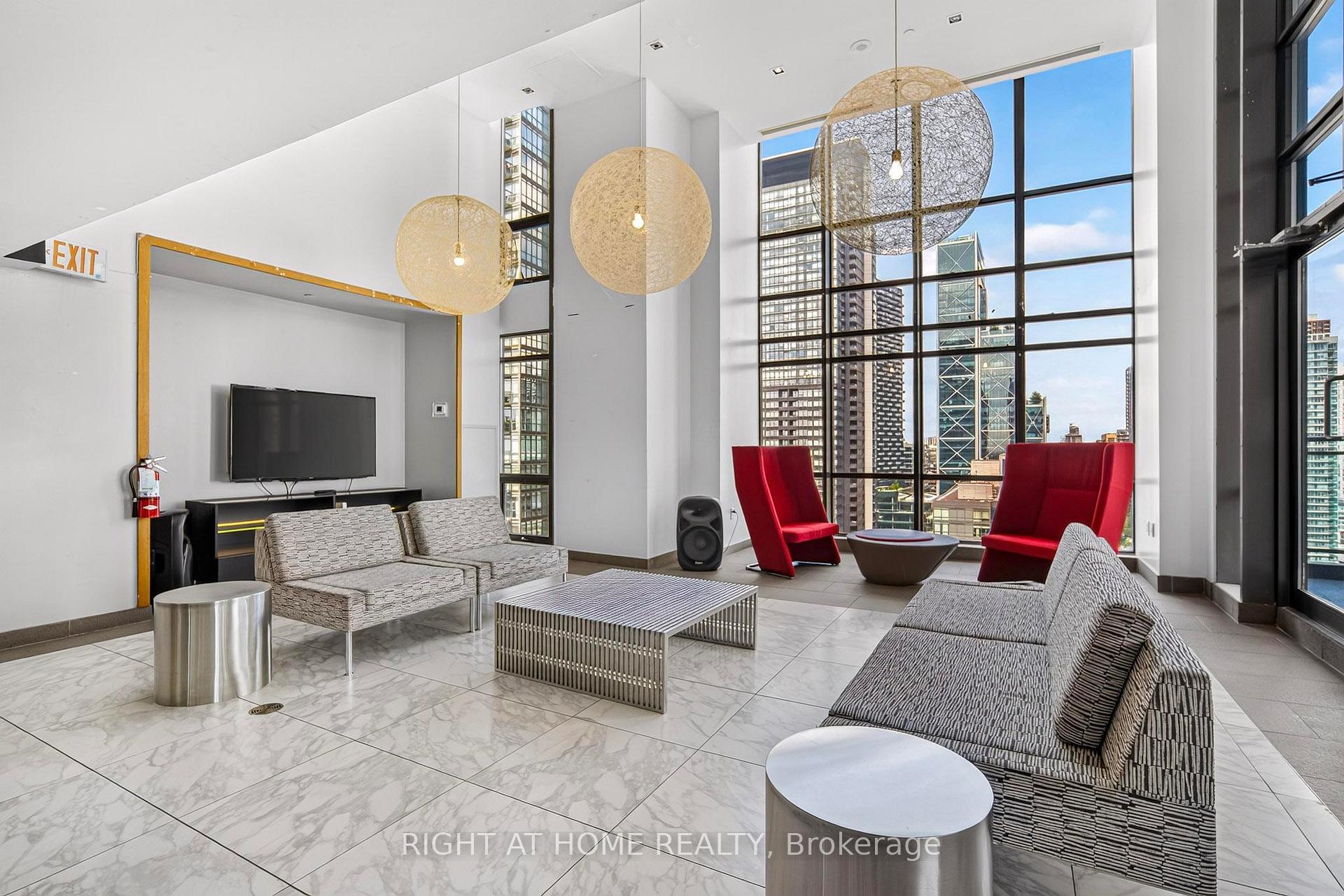 Photo 31 of Unit 5509, 11 Brunel Court, Toronto, Waterfront Communities — HOMEH