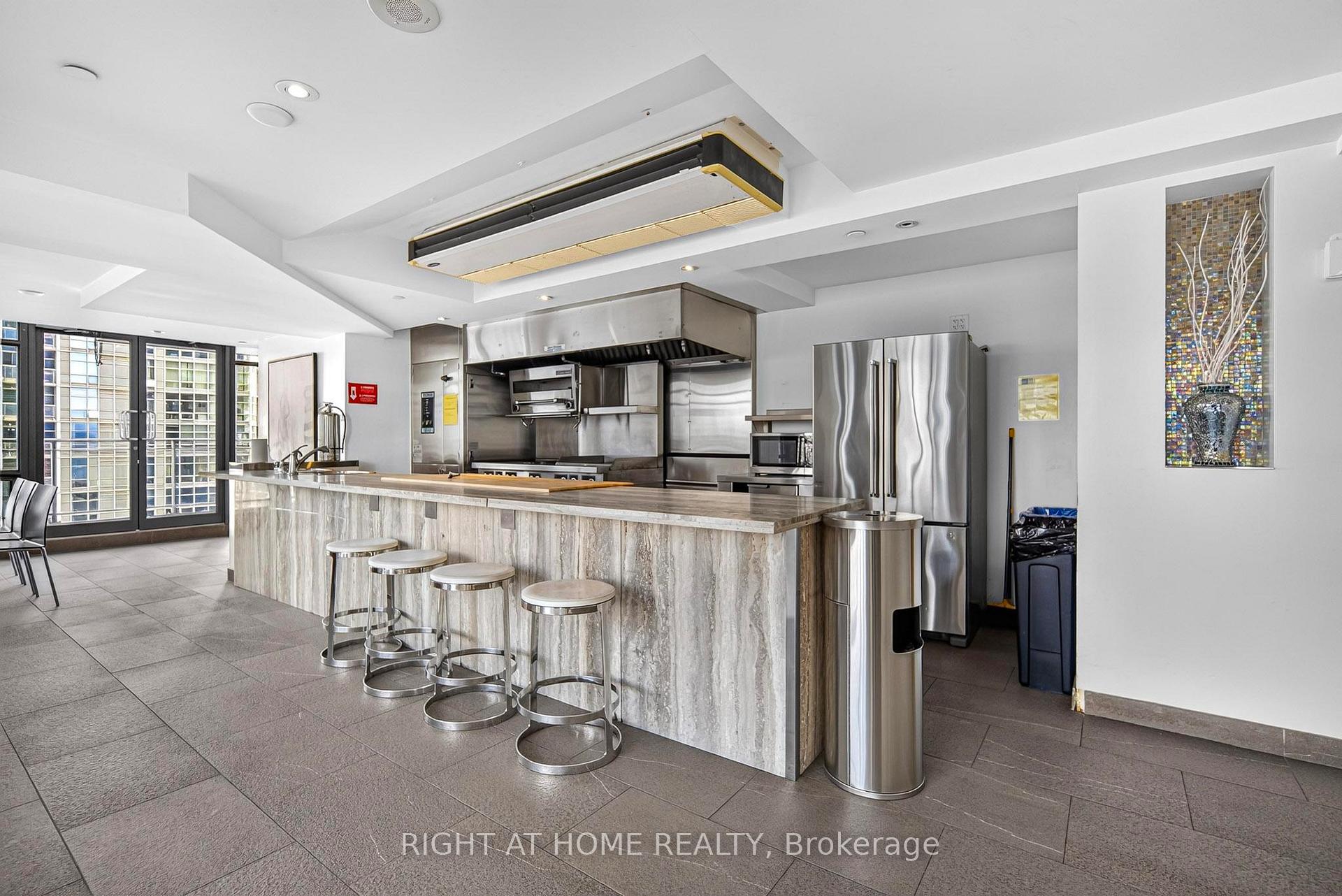 Photo 32 of Unit 5509, 11 Brunel Court, Toronto, Waterfront Communities — HOMEH