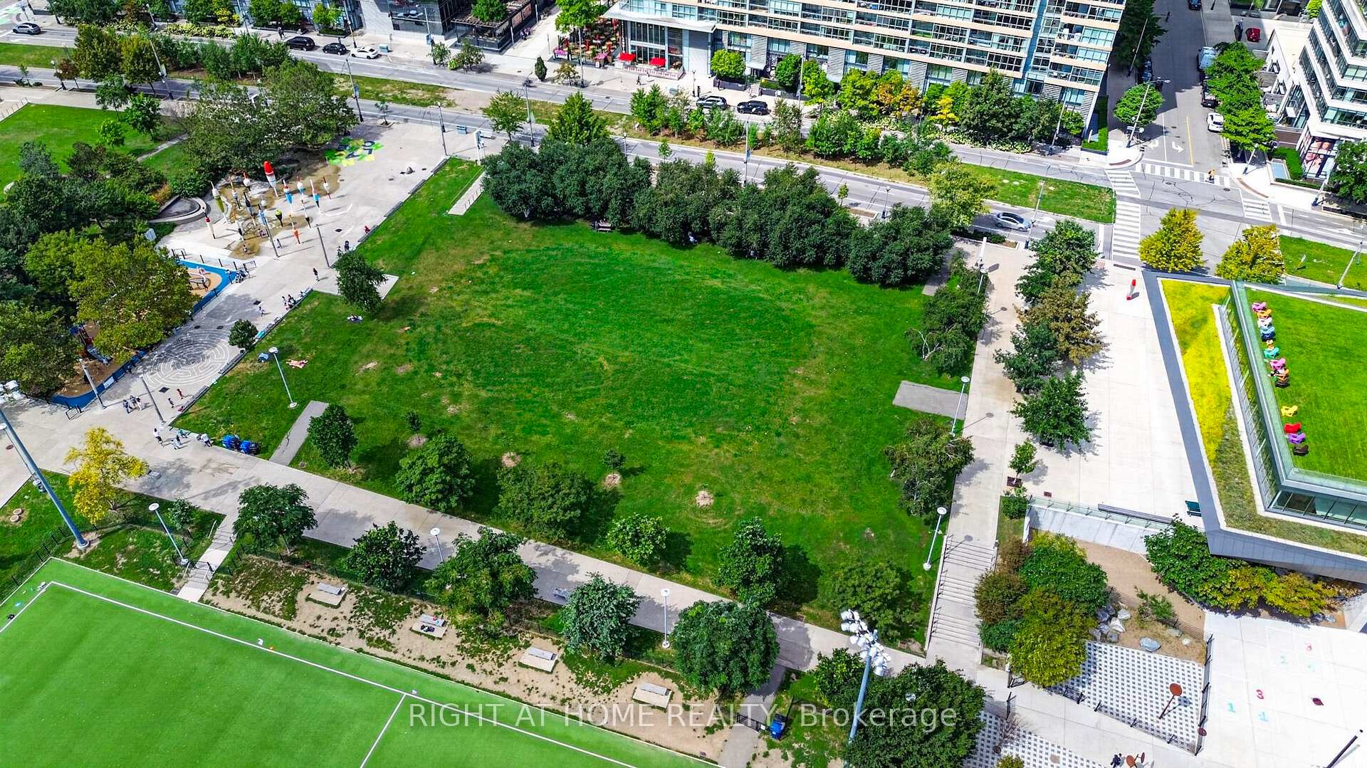 Photo 33 of Unit 5509, 11 Brunel Court, Toronto, Waterfront Communities — HOMEH