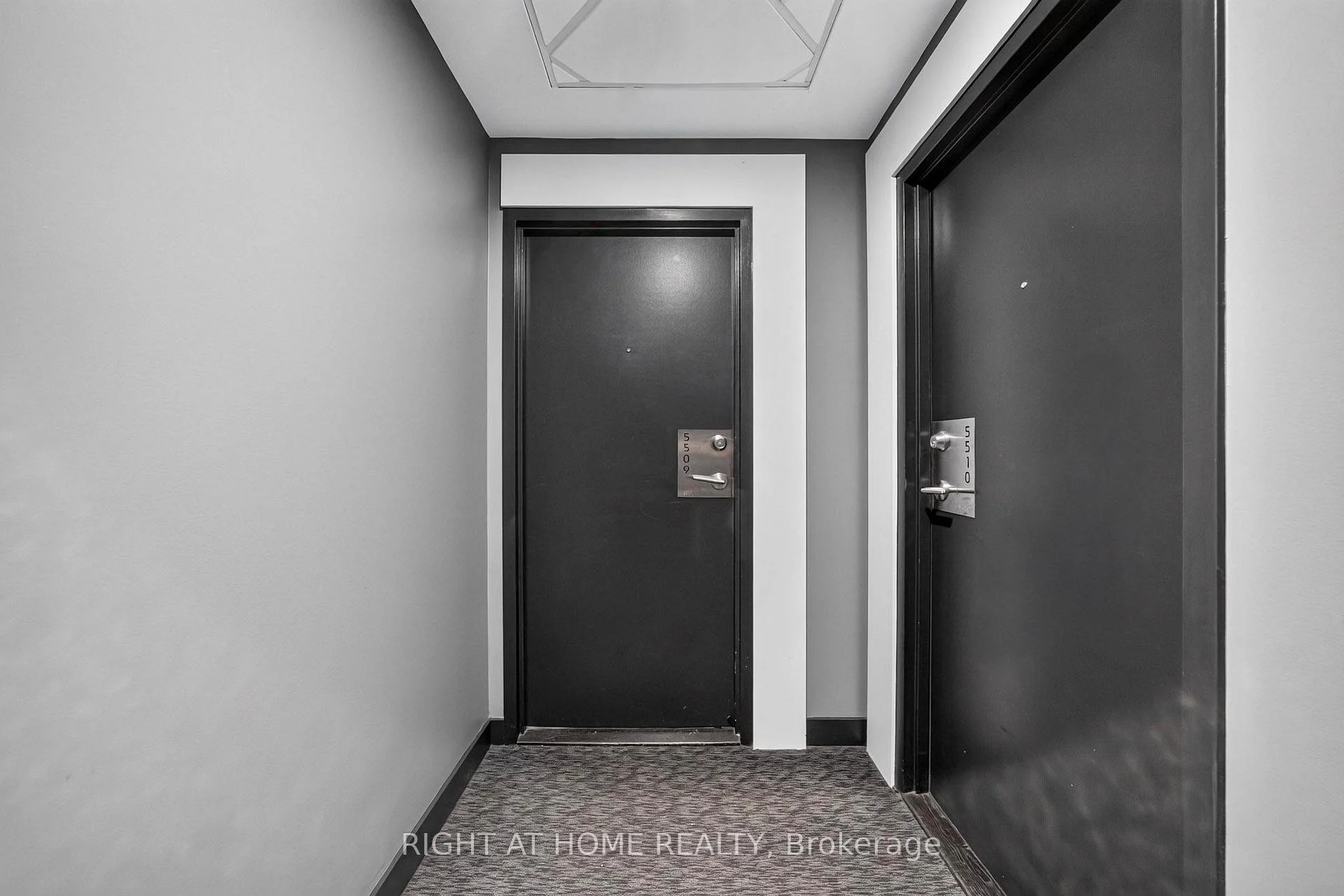 Photo 17 of Unit 5509, 11 Brunel Court, Toronto, Waterfront Communities — HOMEH