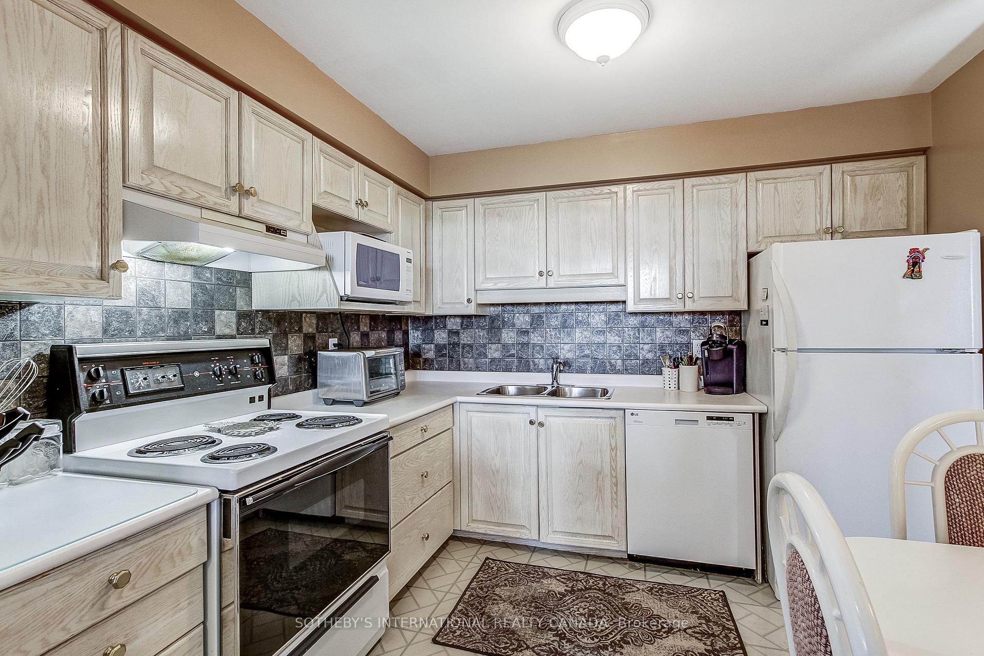 Photo 12 of Unit 1001, 162 Martindale Road, St. Catharines, Grapeview — HOMEH