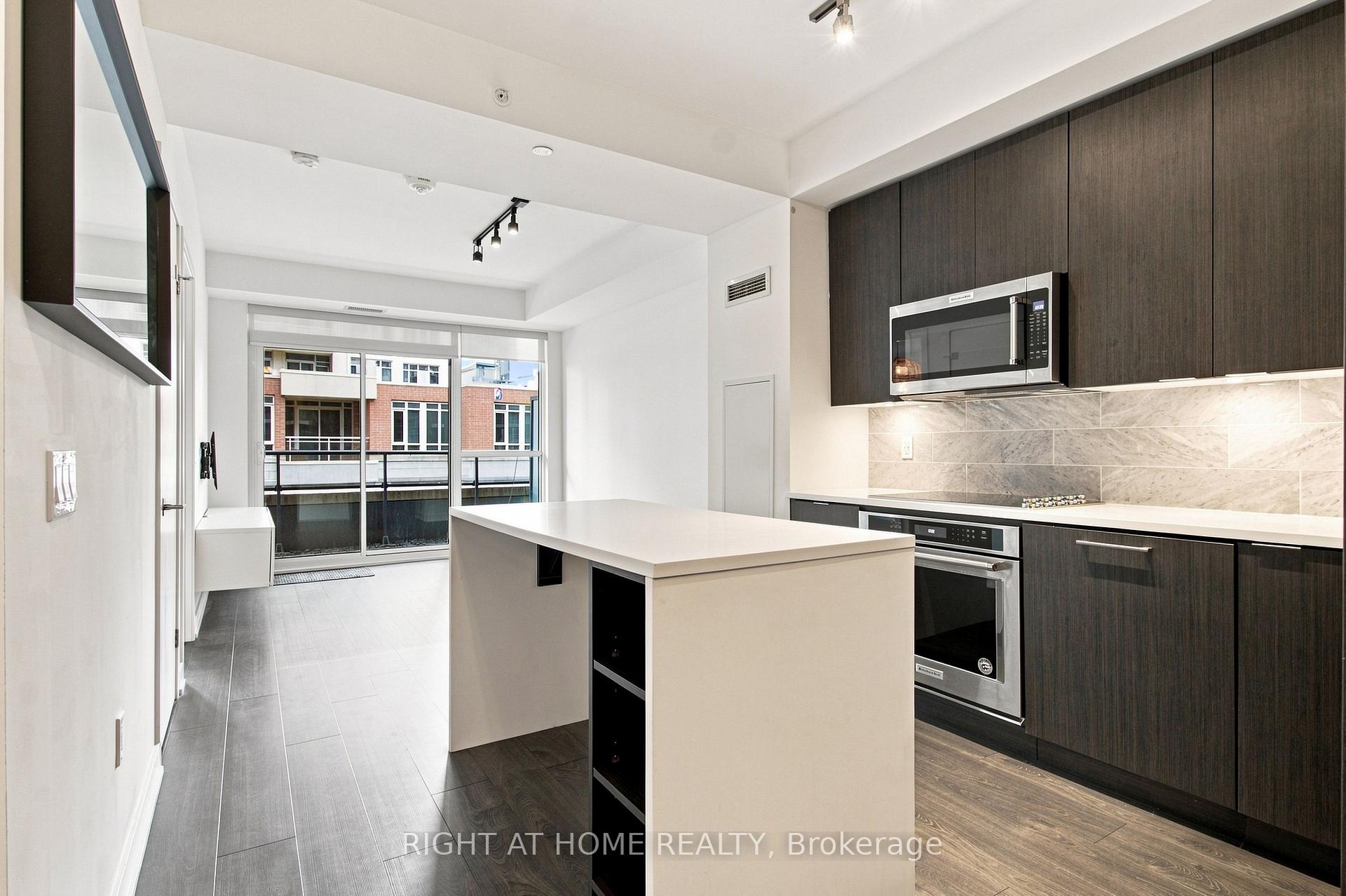 Photo 8 of Unit 319, 38 Ianuzzi Street, Toronto, Waterfront Communities — HOMEH