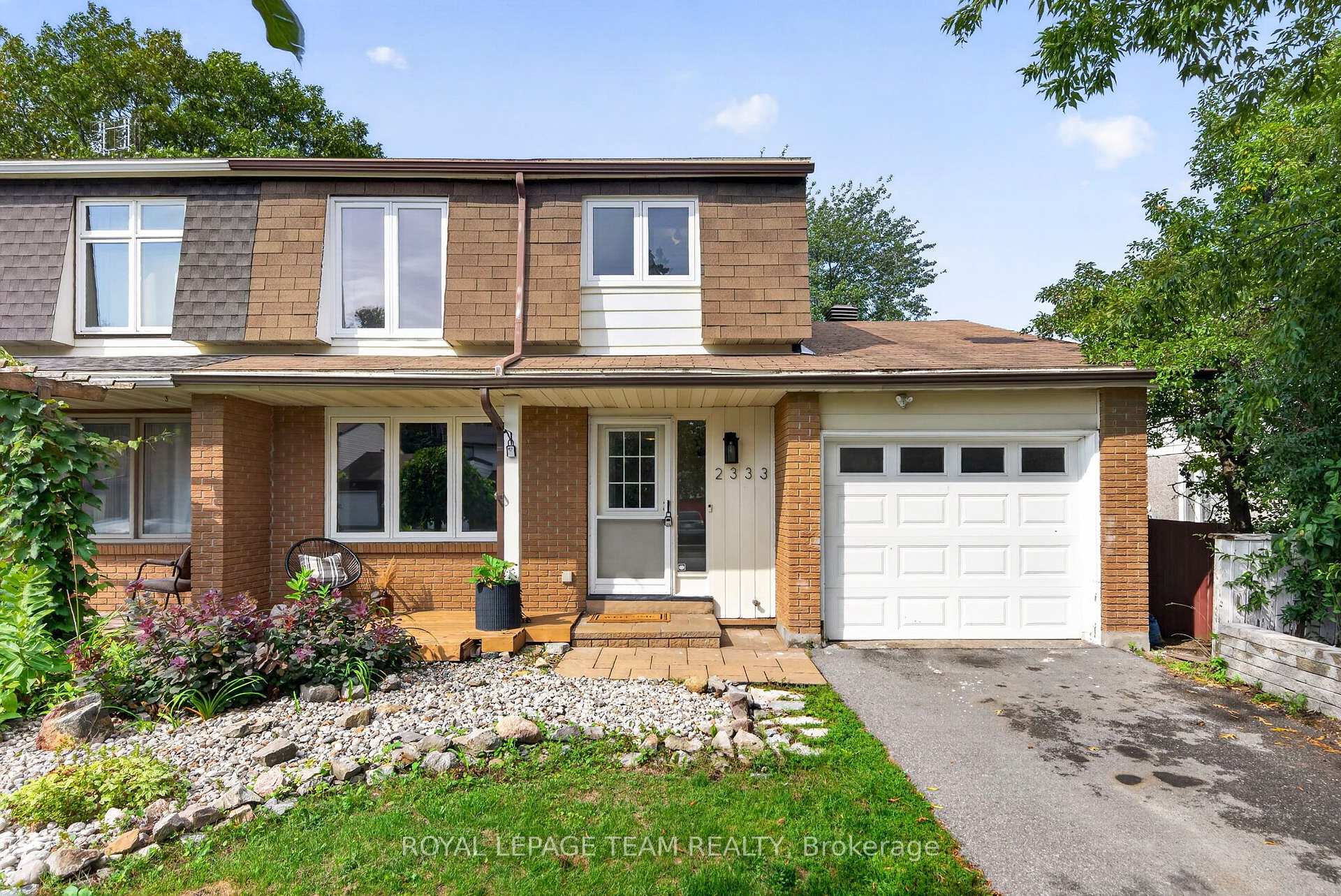 Photo 2 of 2333 Cotters Crescent, Ottawa, Windsor Park Village — HOMEH