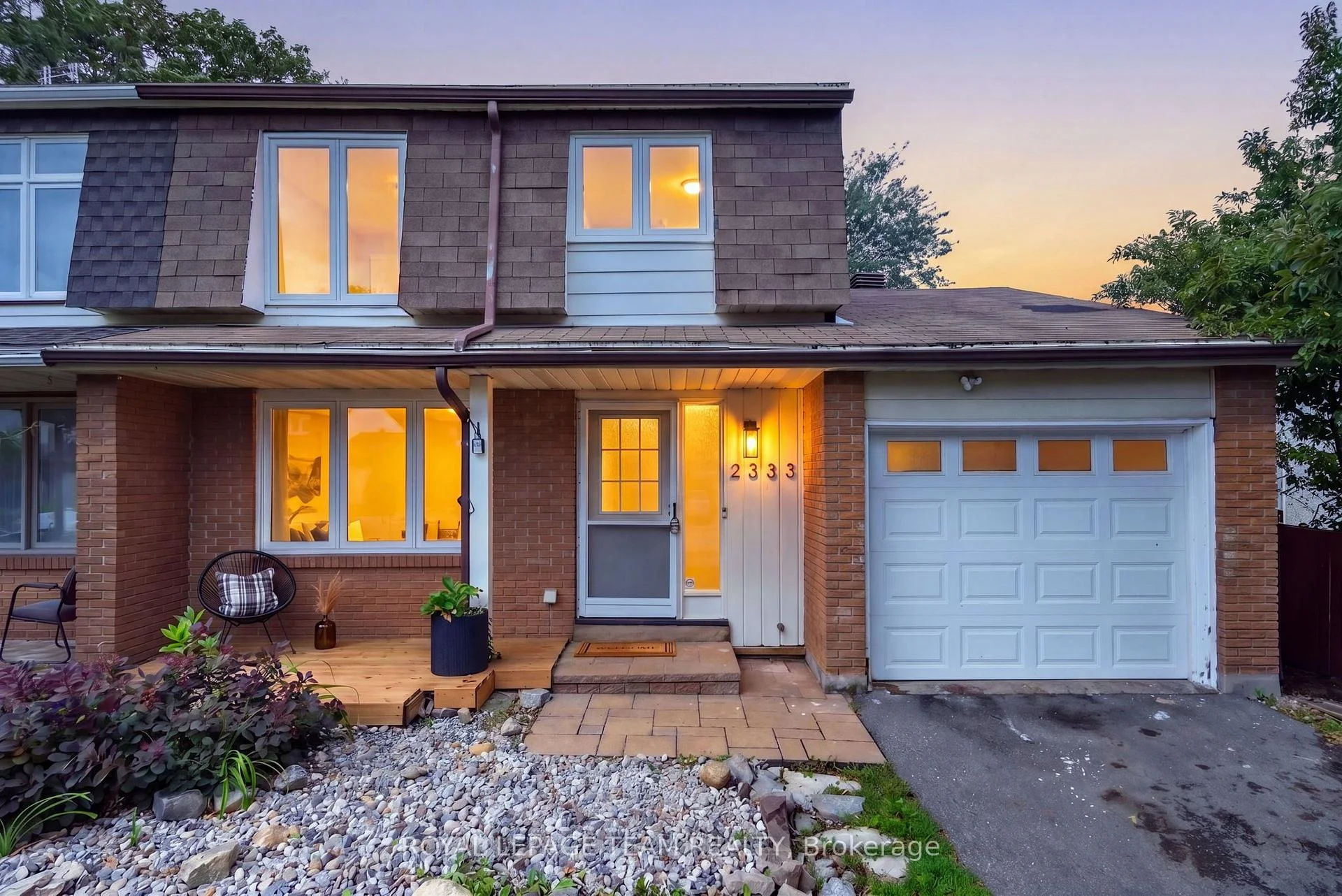Photo 3 of 2333 Cotters Crescent, Ottawa, Windsor Park Village — HOMEH