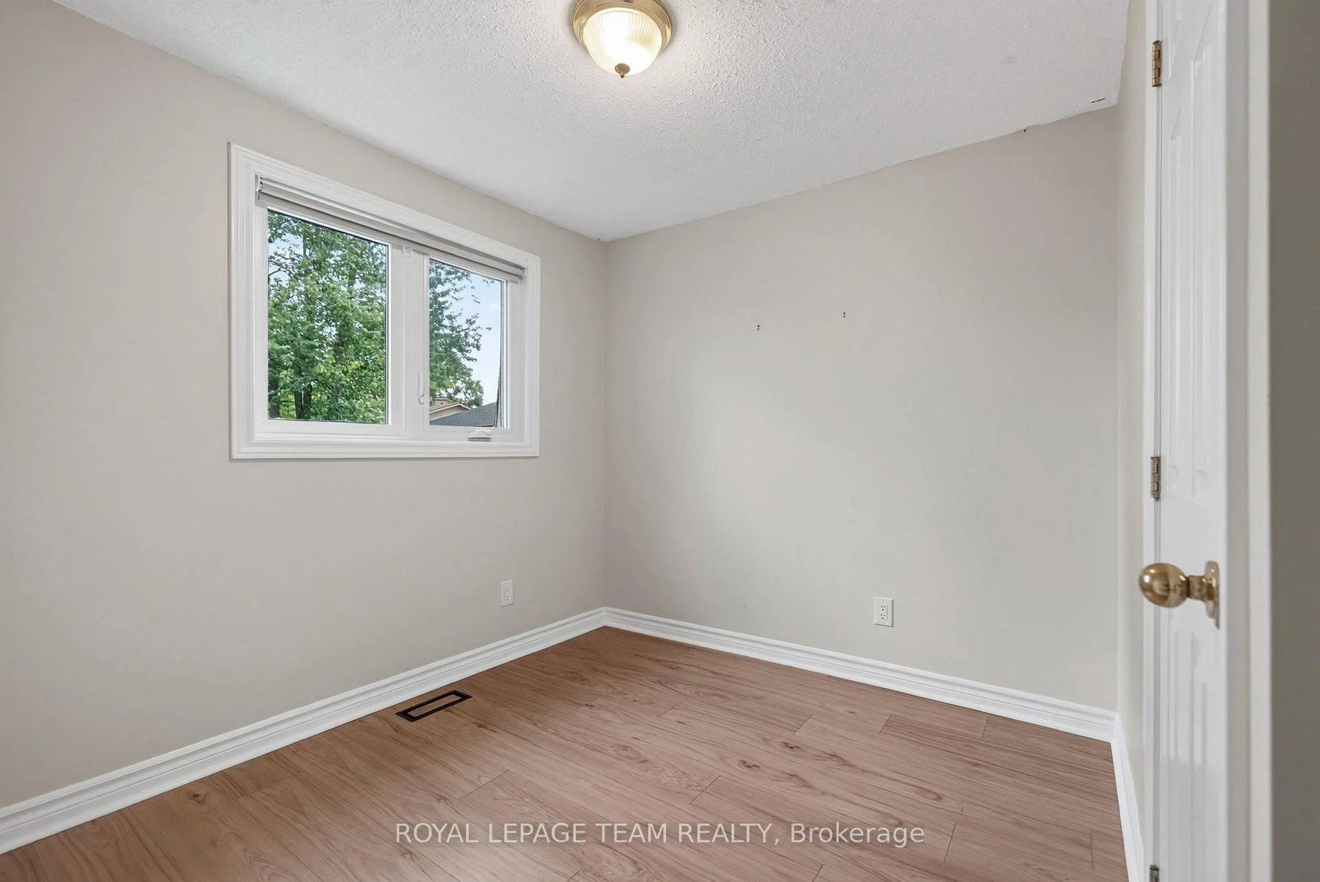 Photo 72 of 2333 Cotters Crescent, Ottawa, Windsor Park Village — HOMEH