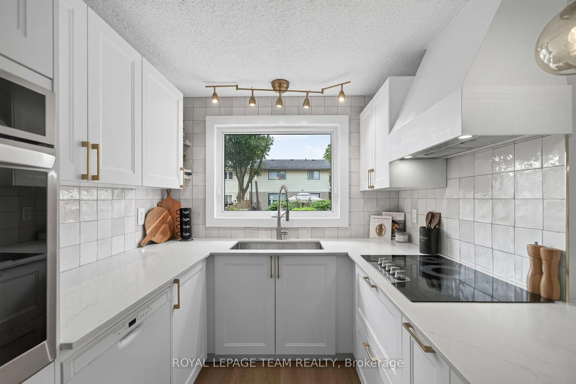 Photo 61 of 2333 Cotters Crescent, Ottawa, Windsor Park Village — HOMEH