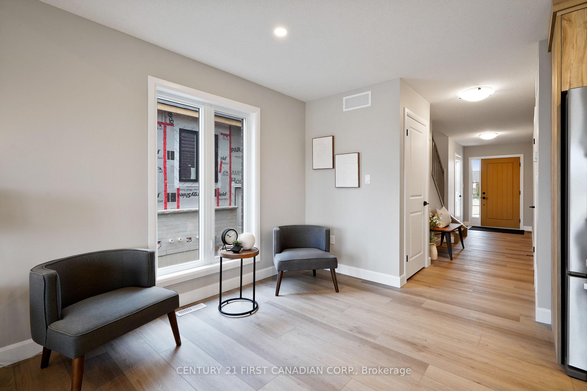 Photo 5 of 111 Addison Avenue, Lucan Biddulph, Lucan — HOMEH