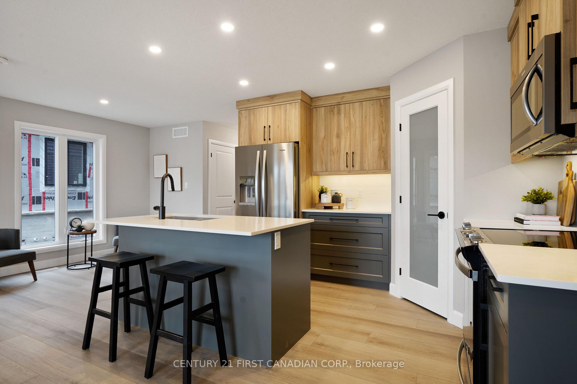 Photo 14 of 111 Addison Avenue, Lucan Biddulph, Lucan — HOMEH
